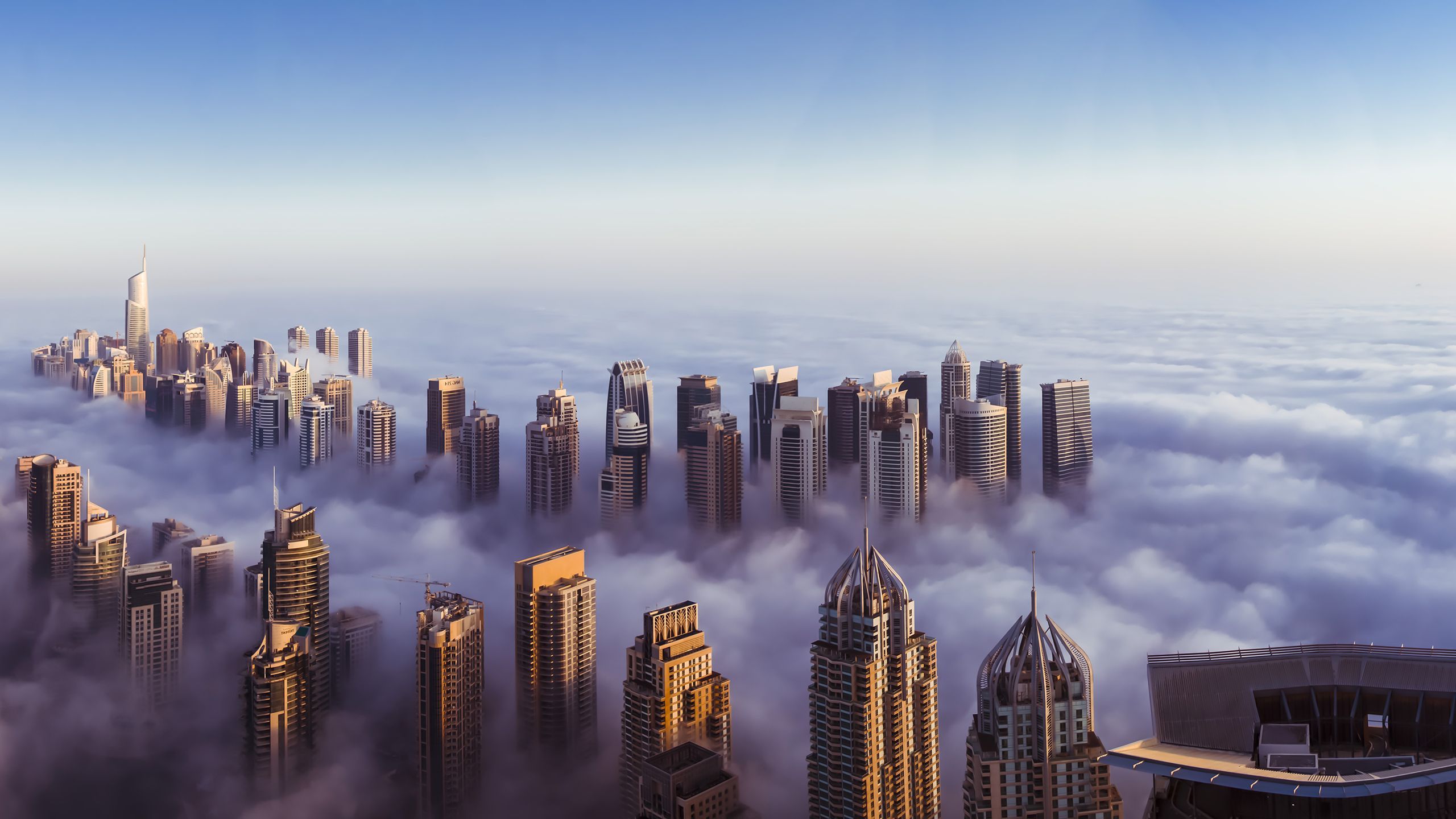 Fog Over Dubai Hd Wallpaper Fog Over Dubai Hd Wall - Dubai Hd , HD Wallpaper & Backgrounds