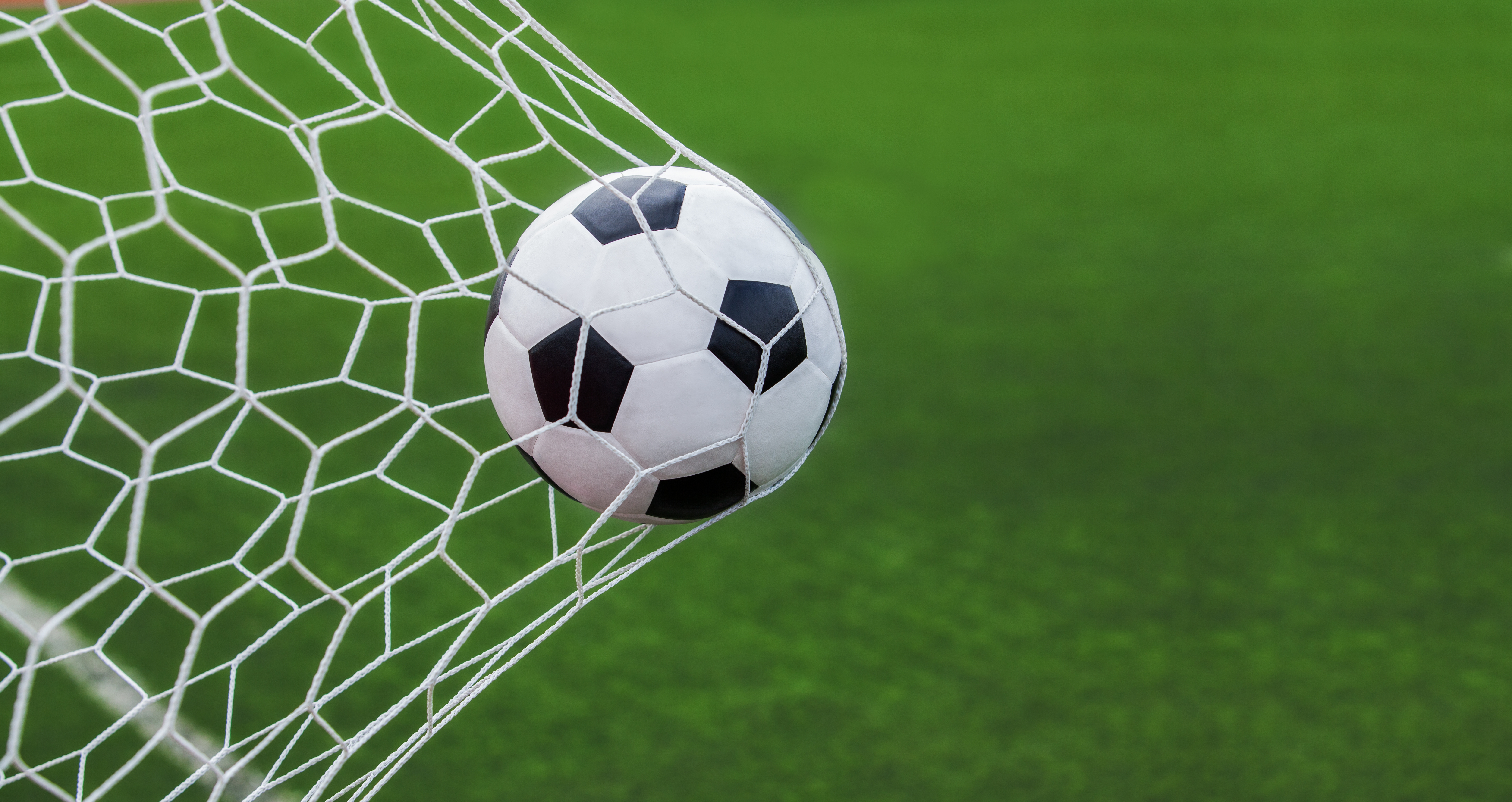 Soccer Ball In Net , HD Wallpaper & Backgrounds