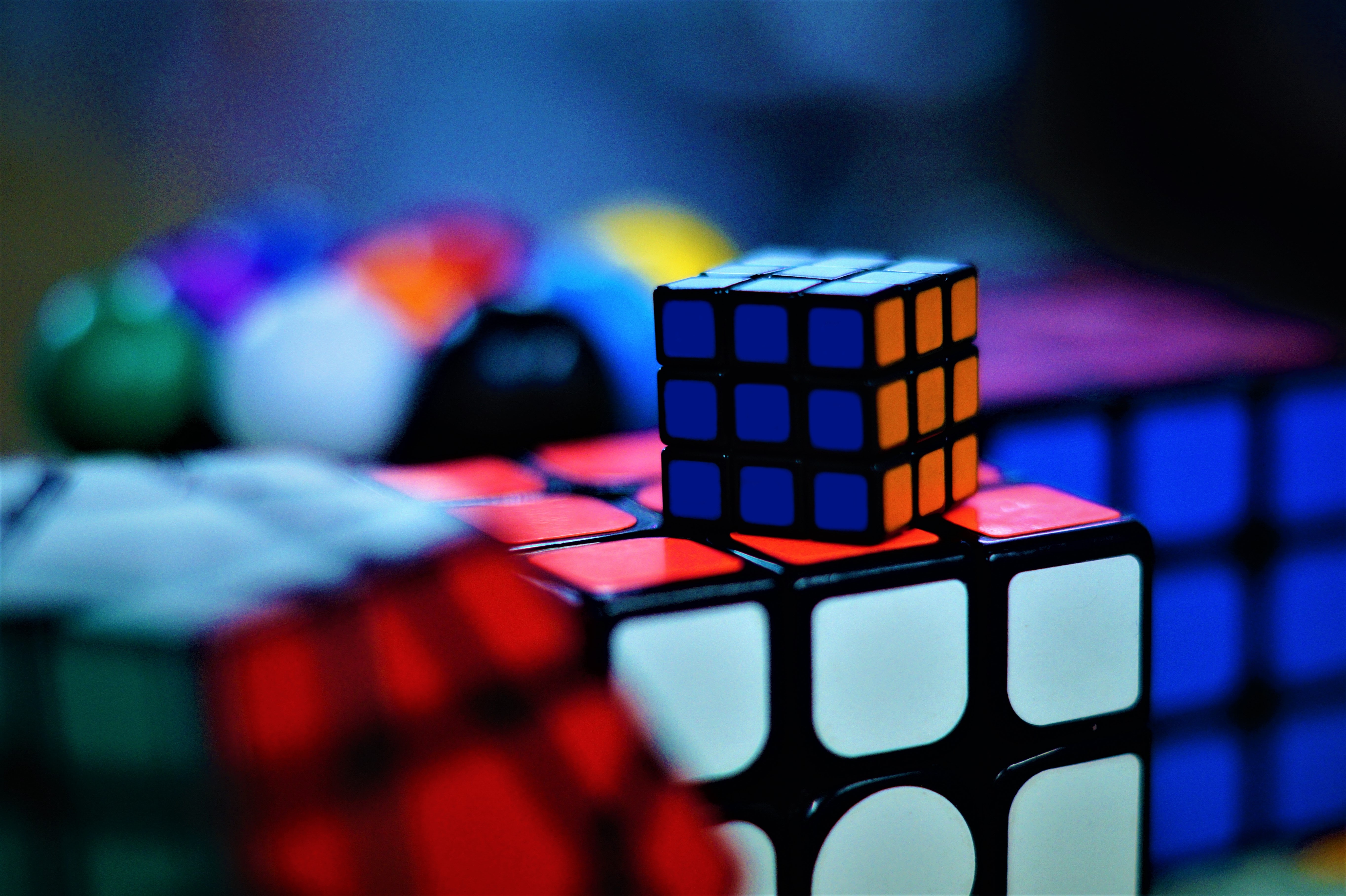 Rubik's Cube , HD Wallpaper & Backgrounds