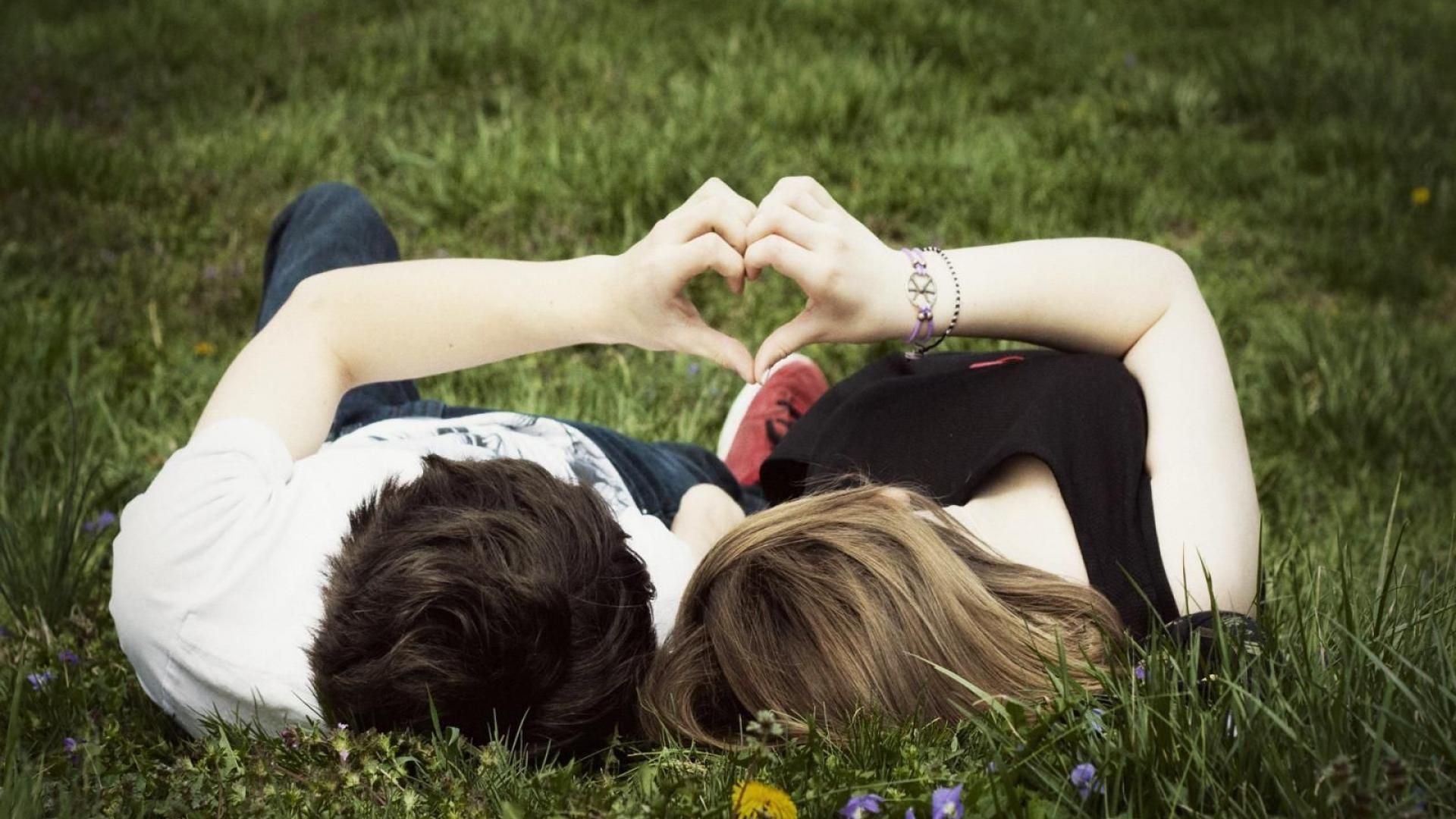 Romantic Images Of Love Hd Download - Romantic Pic Hd Download , HD Wallpaper & Backgrounds