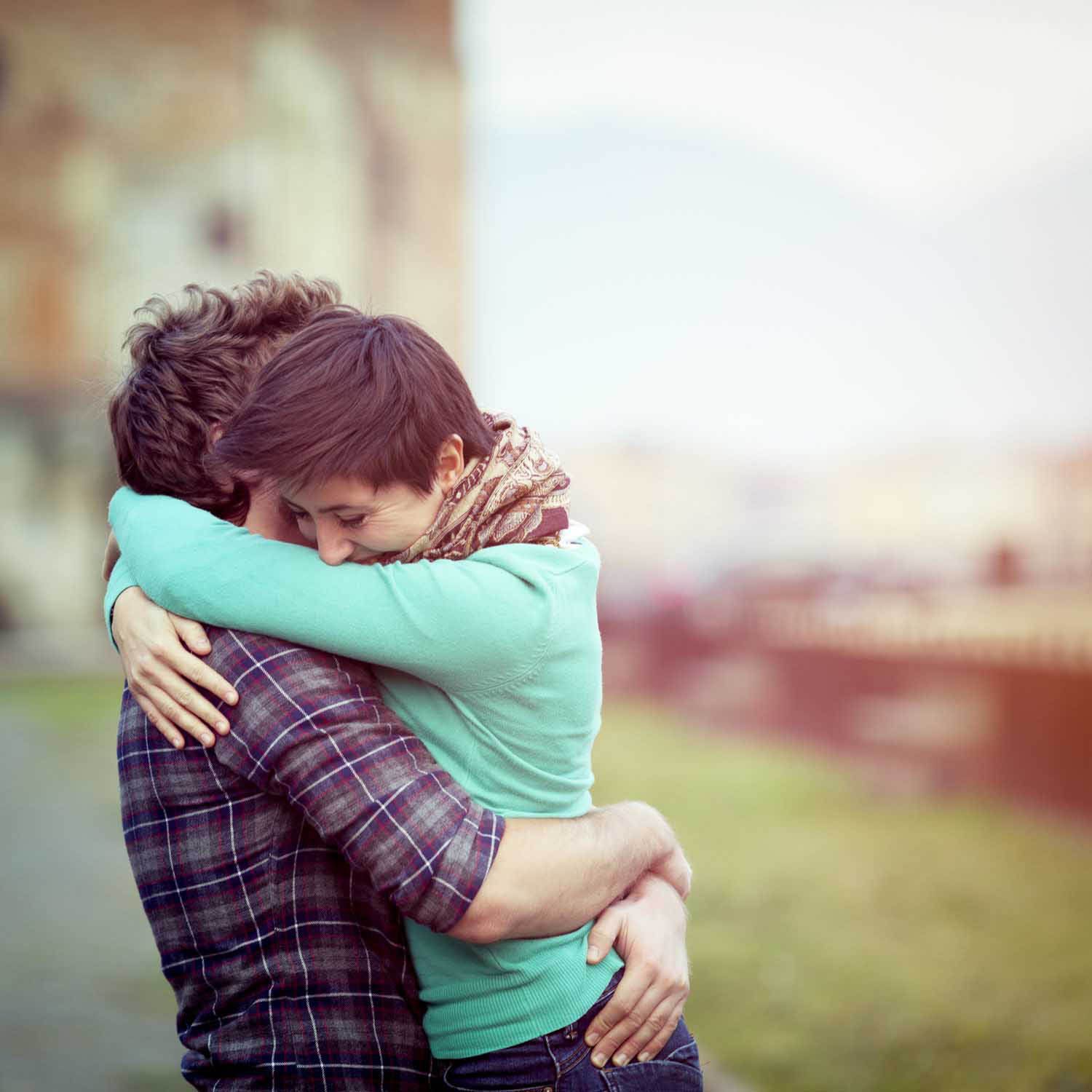 Couple Hug Wallpaper Download Collection - Good Morning Hug Couple , HD Wallpaper & Backgrounds