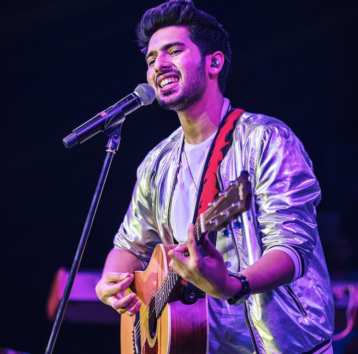 Armaan Malik Hd Wallpaper Download 56 Pictures - Rock Concert , HD Wallpaper & Backgrounds