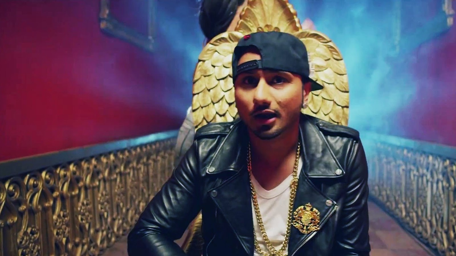 Honey Singh New Wallpaper - Honey Singh Chaar Bottle Vodka , HD Wallpaper & Backgrounds