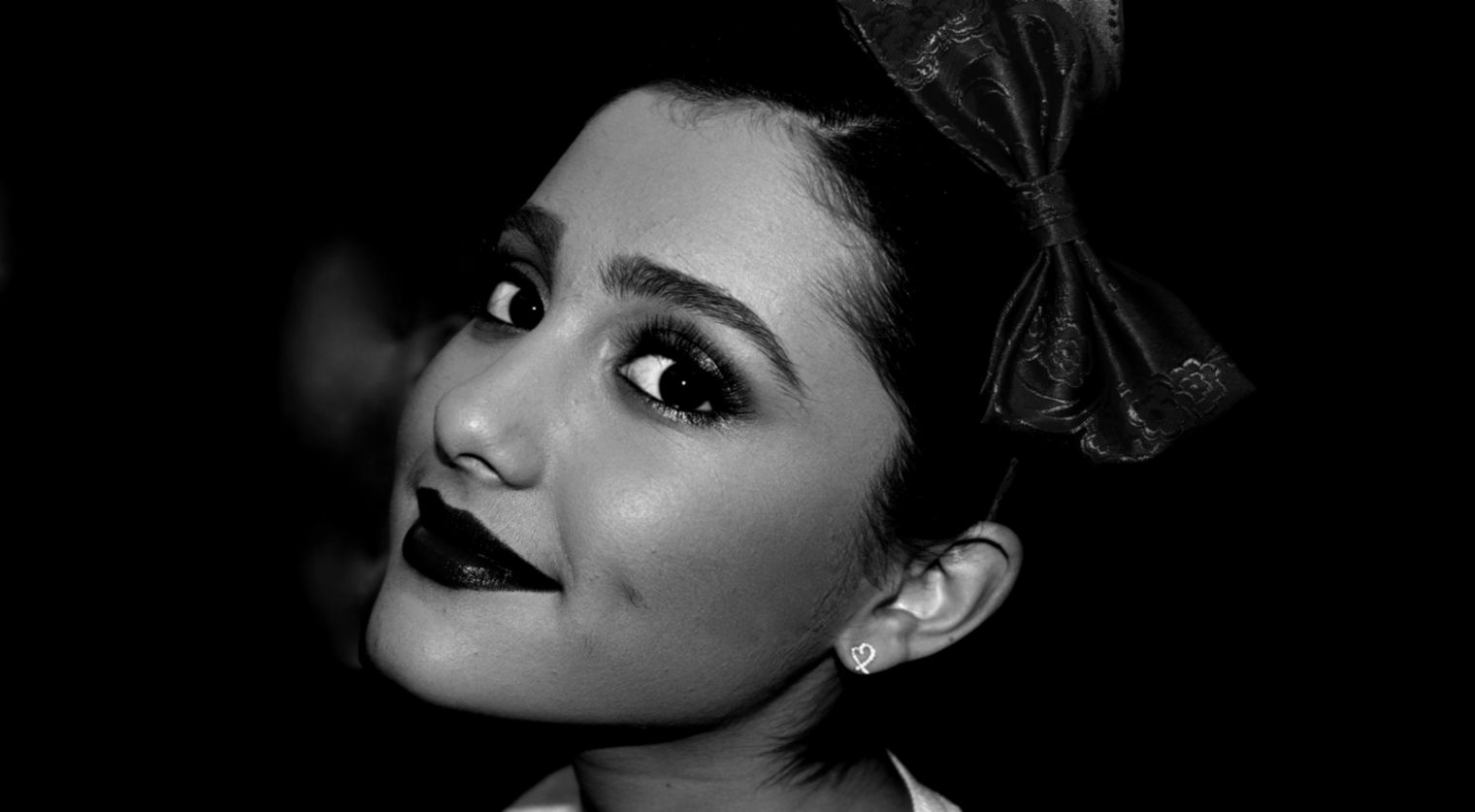 157 Ariana Grande Hd Wallpapers Background Images Wallpaper - Ariana Grande 2012 , HD Wallpaper & Backgrounds