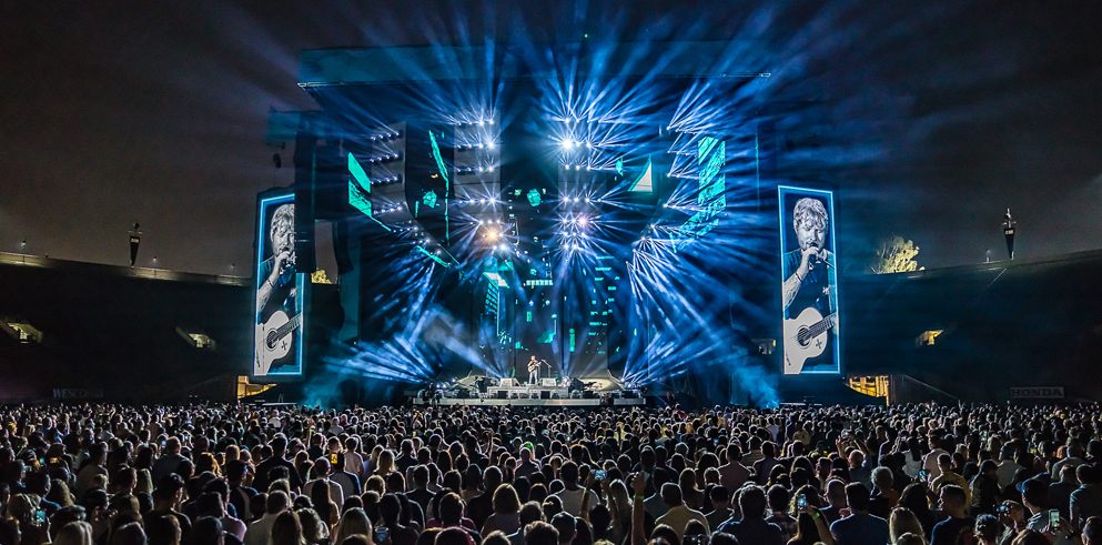 Claypaky Mythos 2 And Scenius Unico Fixtures Wrap Successful - Ed Sheeran Divide Tour Concert , HD Wallpaper & Backgrounds