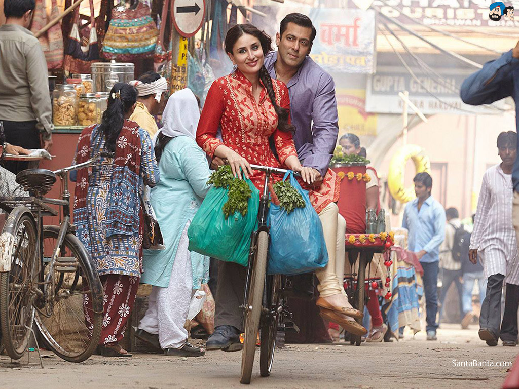 Bajrangi Bhaijaan - Kareena Kapoor Salman Khan Bajrangi Bhaijaan Cycle , HD Wallpaper & Backgrounds