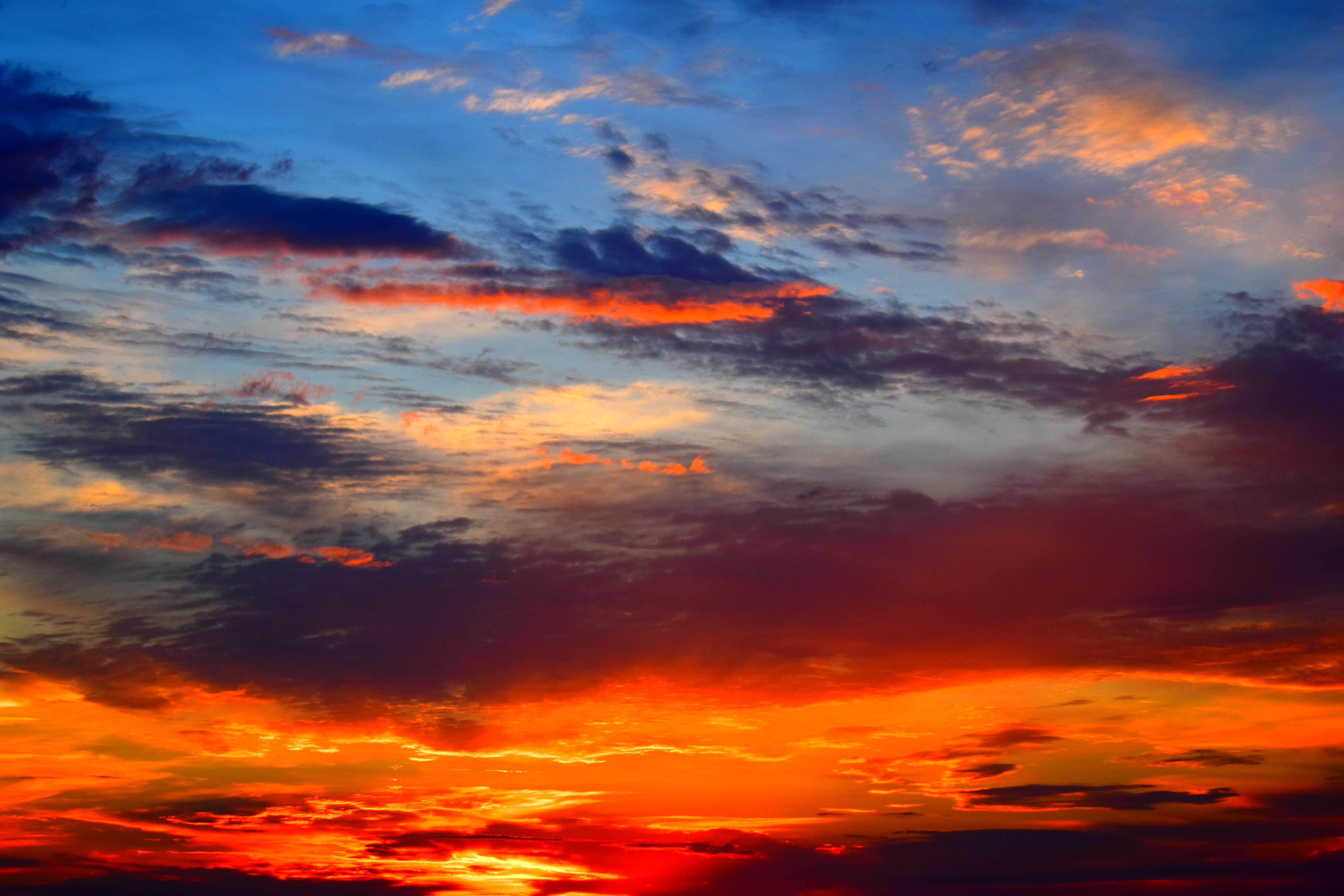 Wallpaper Sunset, Sky, Clouds, Sunlight, Bright - Sunset Sky Images Hd , HD Wallpaper & Backgrounds