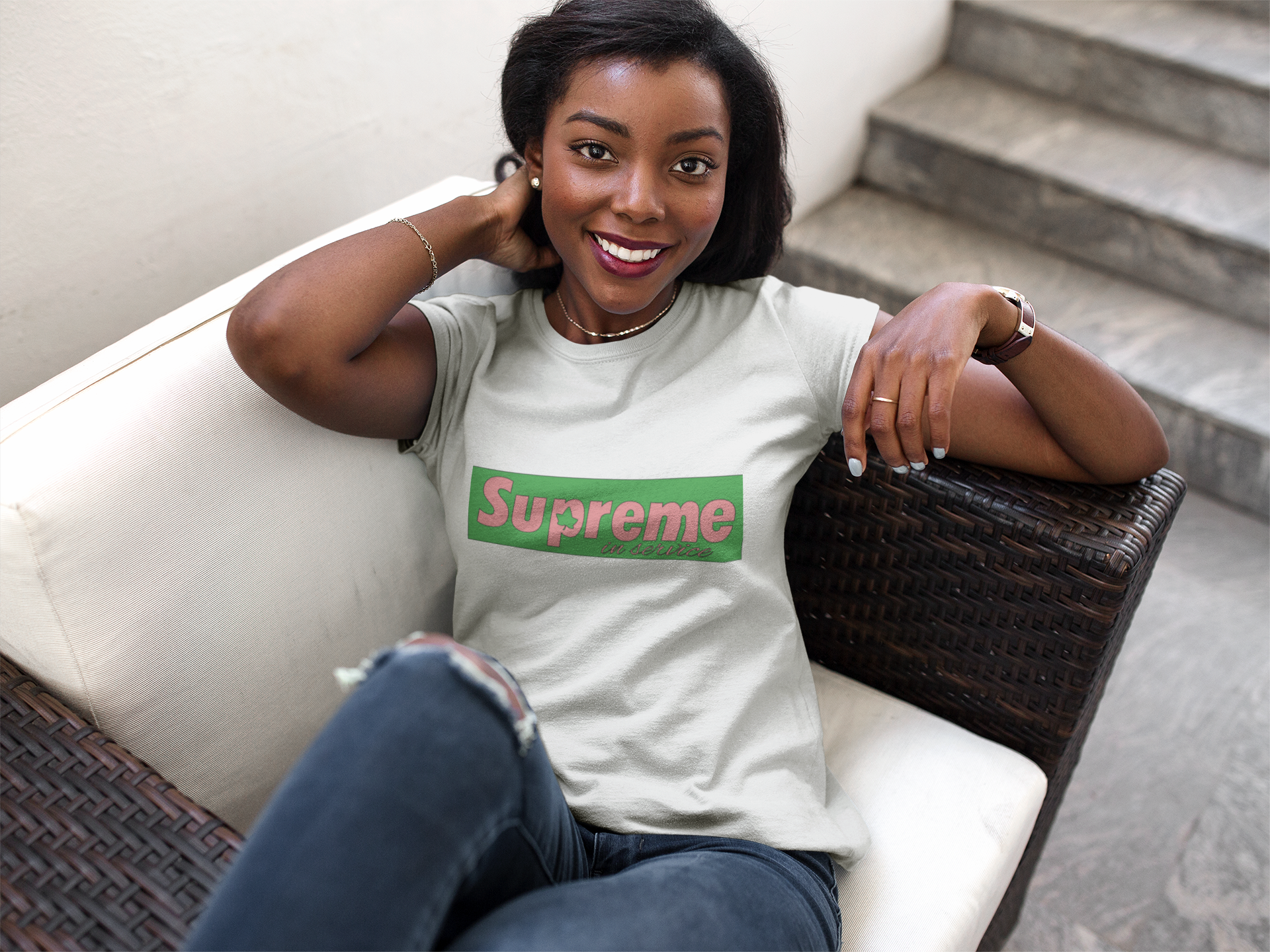 Supreme In Service - T-shirt , HD Wallpaper & Backgrounds