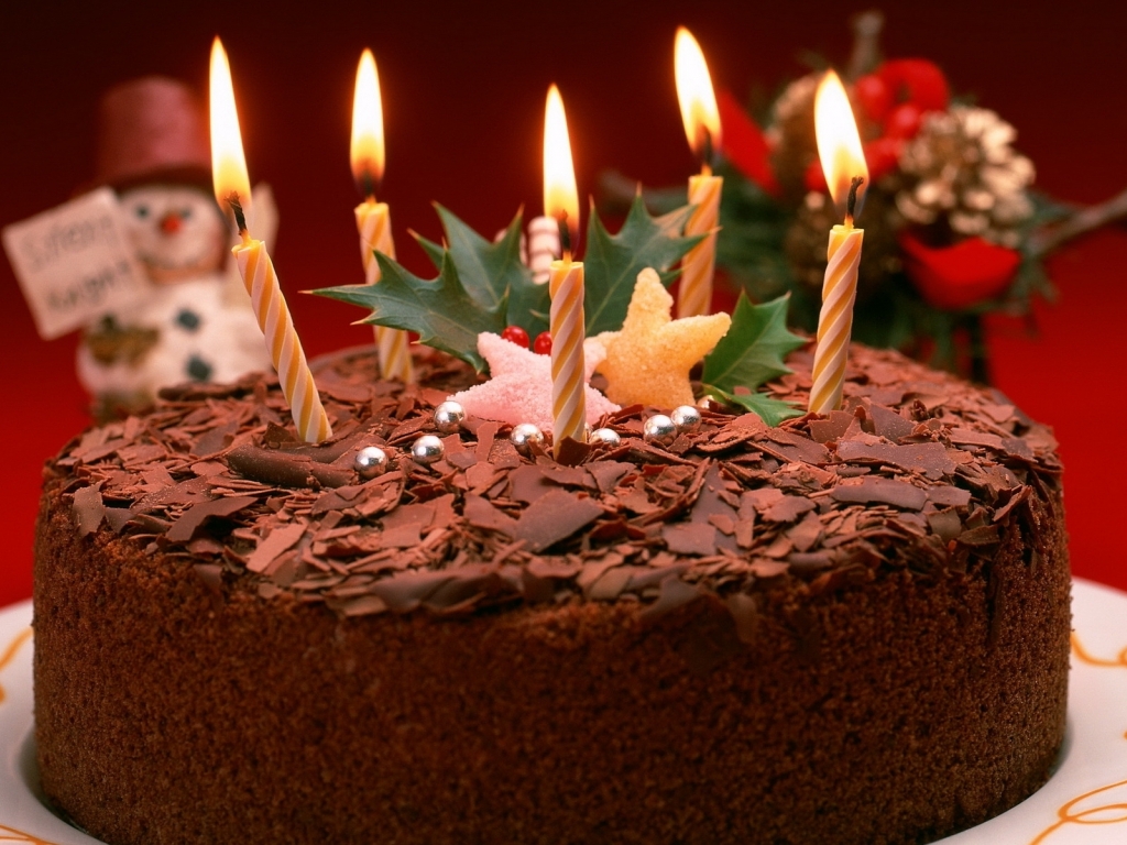 Happy Birthday Wallpaper Download - Birthday Cake With Candles , HD Wallpaper & Backgrounds