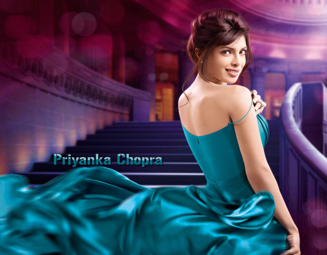 Priyanka Chopra Sexy Hd Wallpaper - Priyanka Chopra In Anjaana Anjaani , HD Wallpaper & Backgrounds