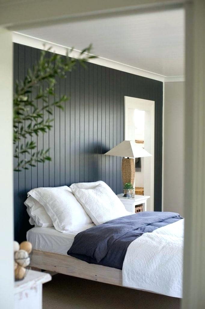 Grey Wallpaper Feature Wall - Bedroom Wall Paneling Ideas , HD Wallpaper & Backgrounds