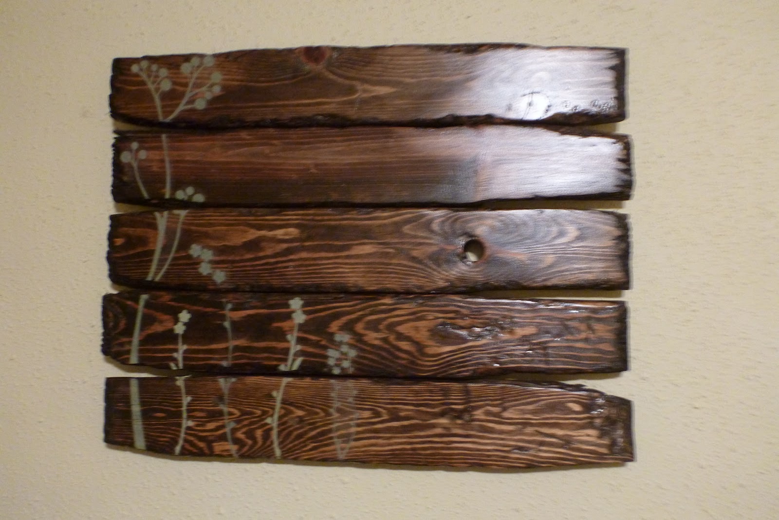 Handmade Mayhem Reclaimed Wood Wall Art Evolutia Reclaimed - Old Wood Art , HD Wallpaper & Backgrounds