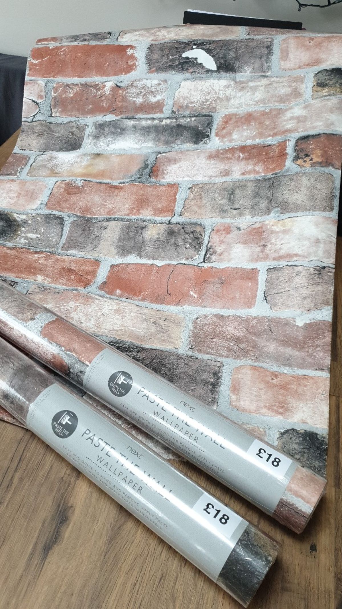 New Unused Sealed
collection
can Deliver If Local To - Brickwork , HD Wallpaper & Backgrounds