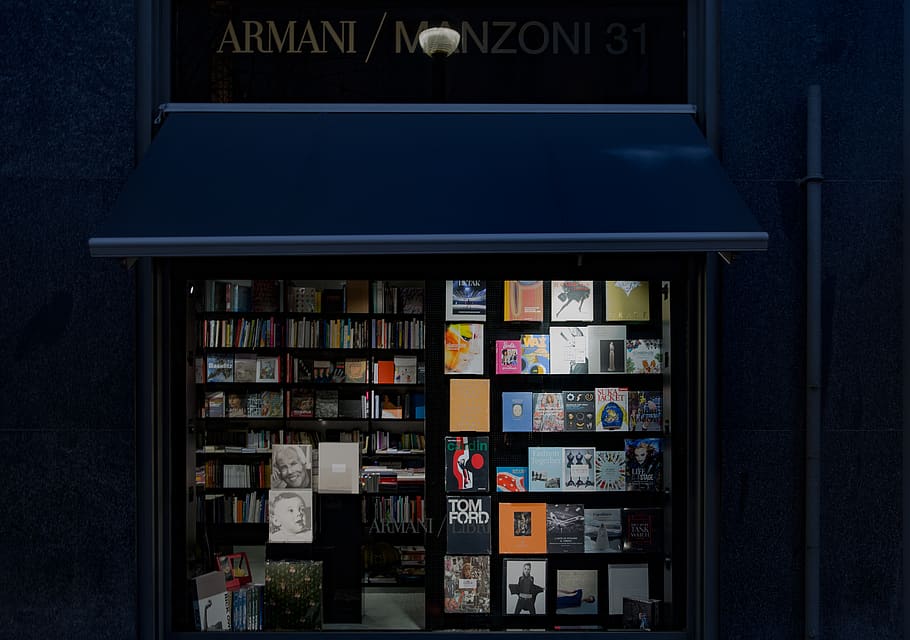 Italy, Milano, Armani Book Store, Kiosk, Furniture, - Armani , HD Wallpaper & Backgrounds
