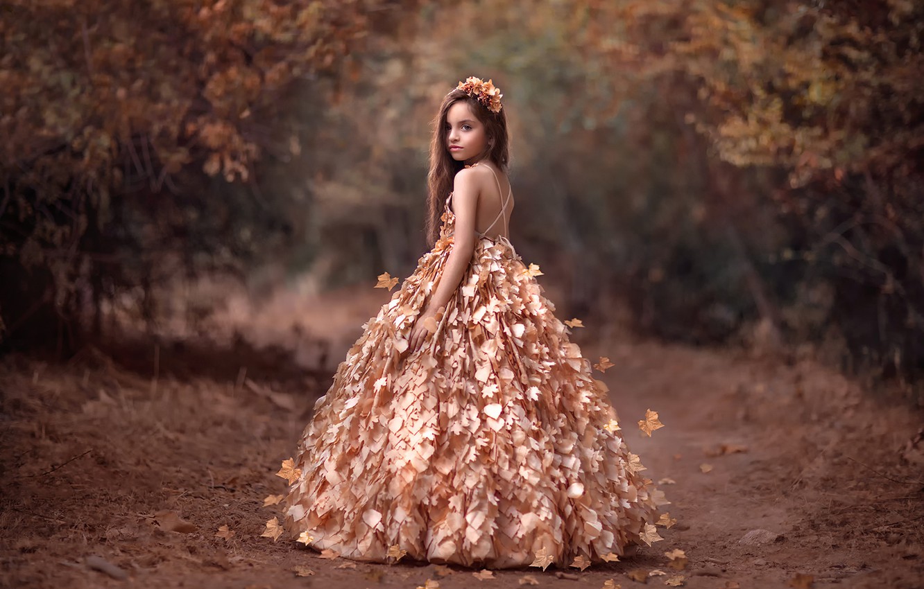 Photo Wallpaper Autumn, Leaves, Dress, Girl - Dress , HD Wallpaper & Backgrounds