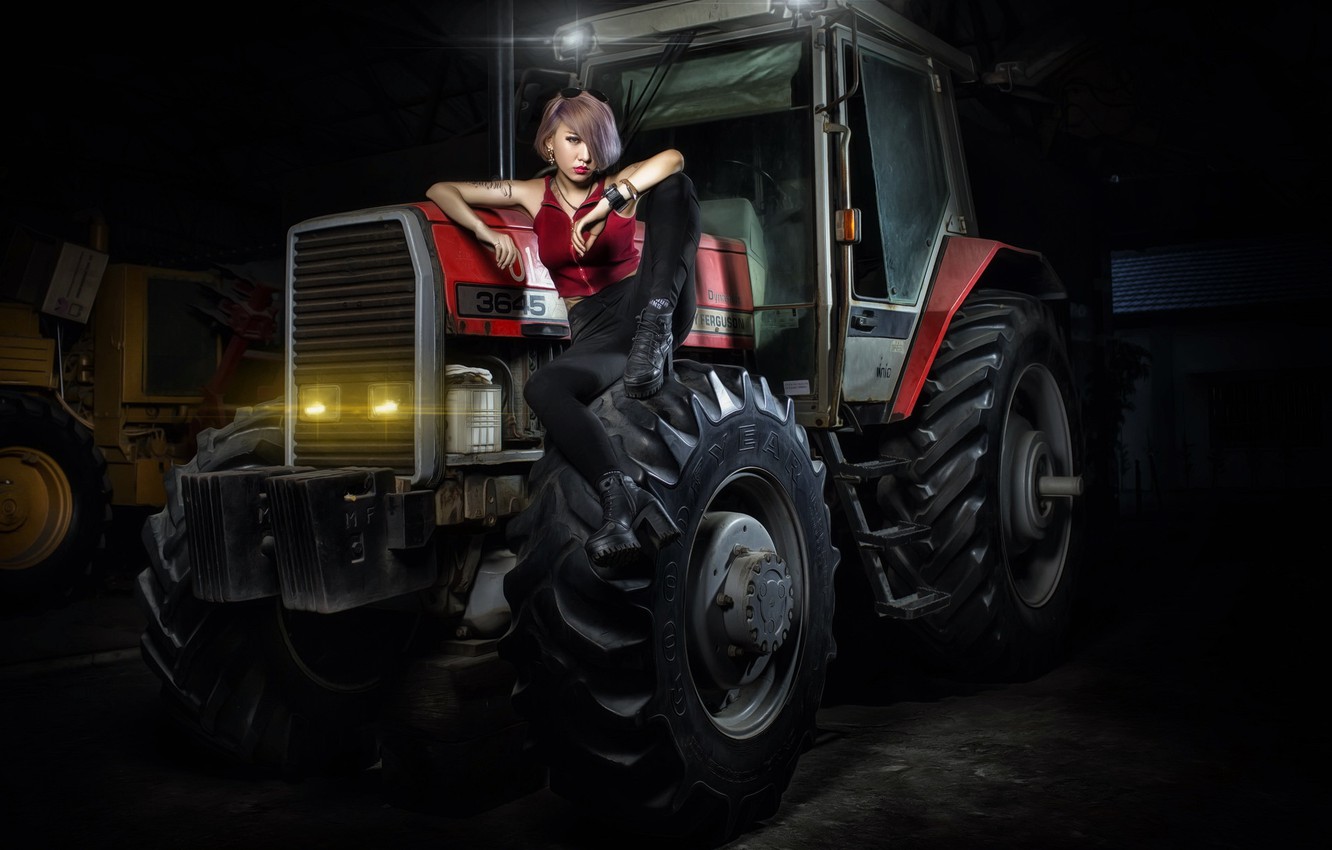 Photo Wallpaper Girl, Background, Tractor - Tractor , HD Wallpaper & Backgrounds