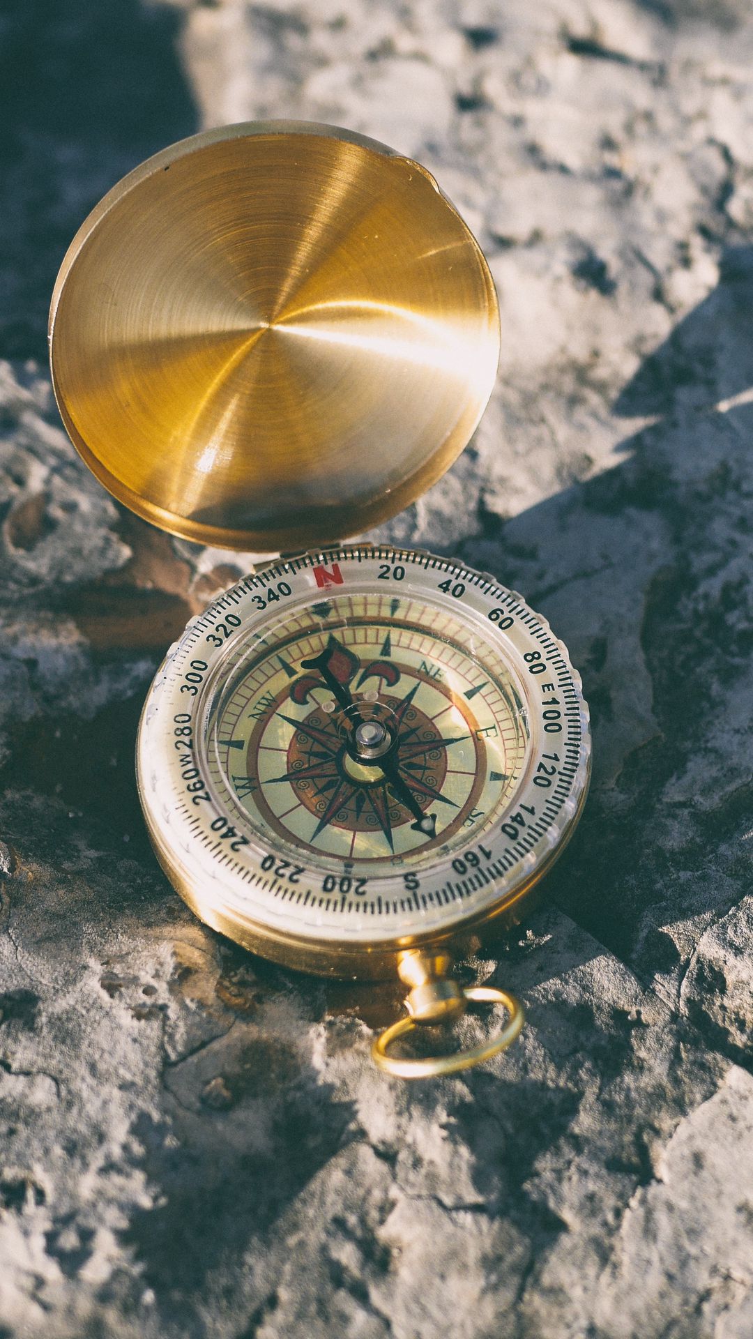 Wallpaper Compass, Stones, Shadow - Direction Is Important Than Speed , HD Wallpaper & Backgrounds