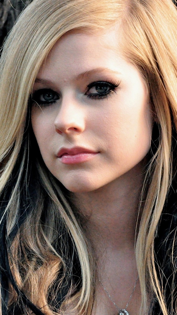 Iphone Wallpaper Avril Lavigne - Martin Johnson Avril Lavigne , HD Wallpaper & Backgrounds