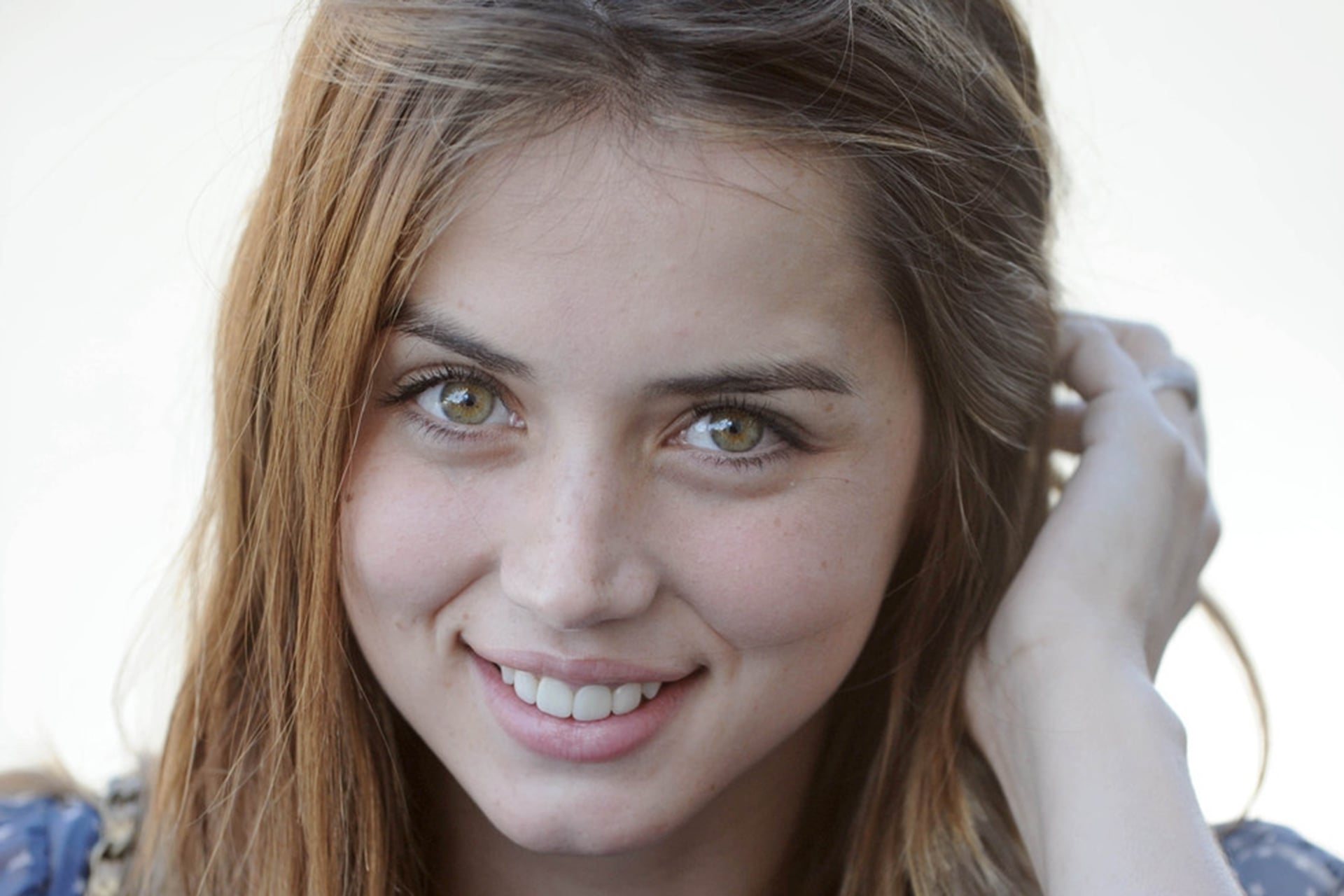 Ana De Armas Widescreen Desktop Wallpaper - Ana De Armas Wallpaper Hd , HD Wallpaper & Backgrounds