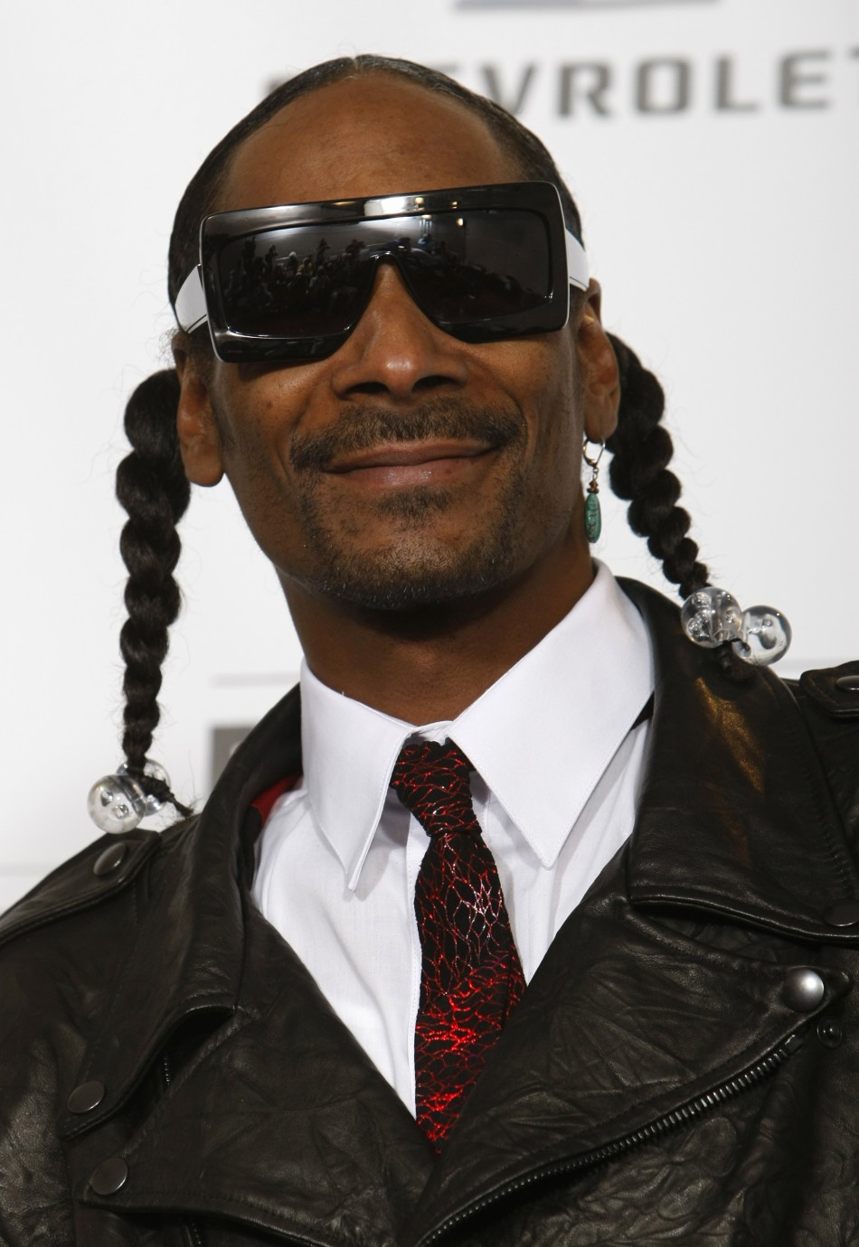 Snoop Dogg Wallpaper Hd - Snoop Dogg 2 Ponytails , HD Wallpaper & Backgrounds
