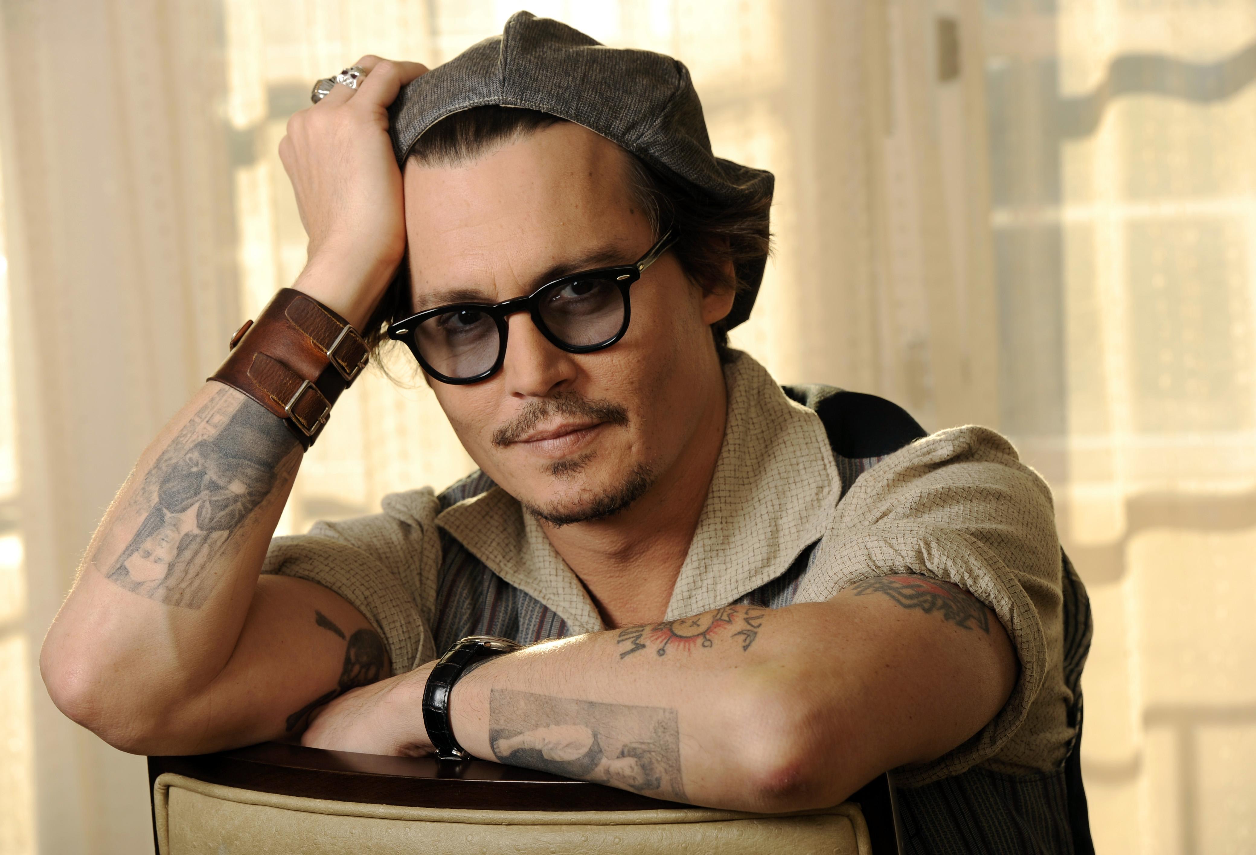 Johnny Depp Wallpaper - Johnny Depp Wallpaper Hd , HD Wallpaper & Backgrounds