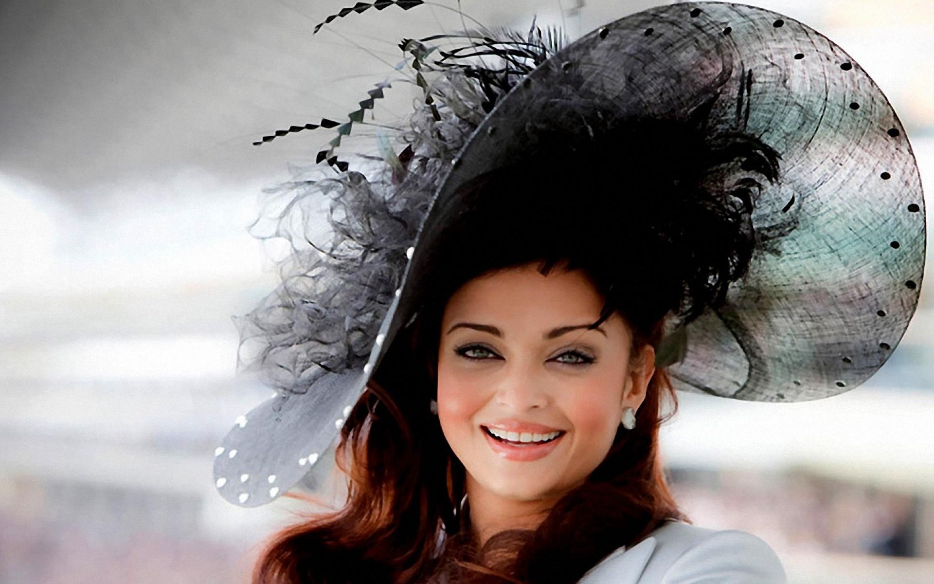 Cute Aishwarya Rai Hd , HD Wallpaper & Backgrounds