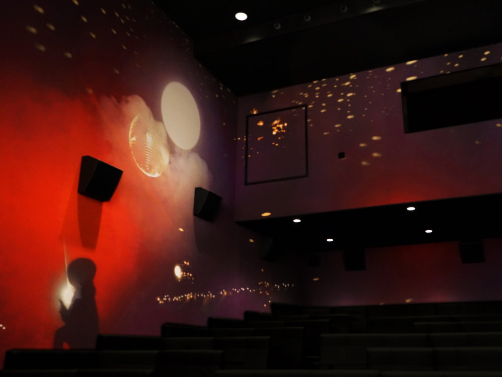 Rex Cinema Srcset /media/rex Cinema/ Mobile/cinema - Auditorium , HD Wallpaper & Backgrounds