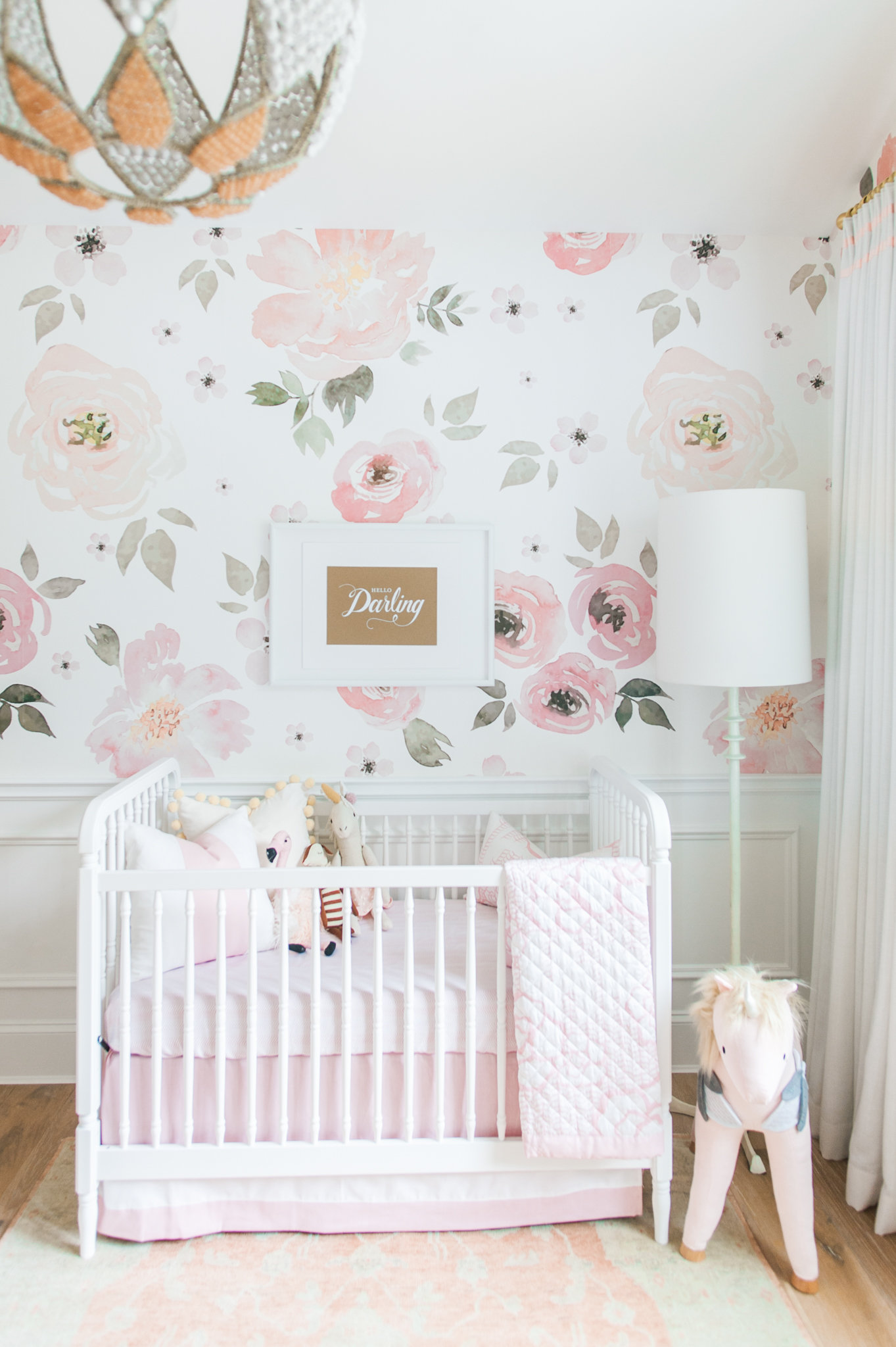 Baby Girl Nursery Wallpaper - Flower Wallpaper For Nursery , HD Wallpaper & Backgrounds