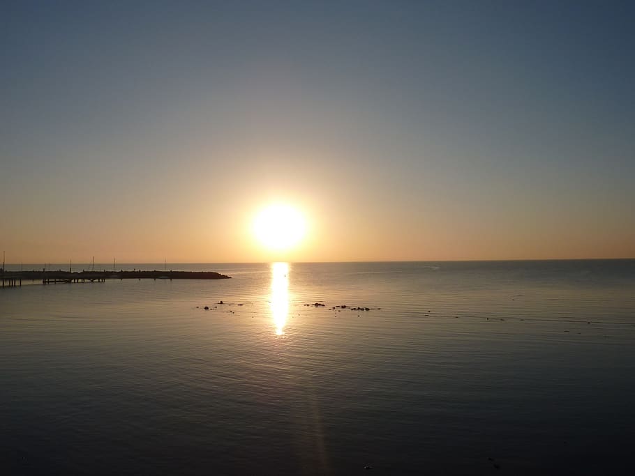 Dawn, Ocean, Hope, Sunrise, Water, Shore, Peaceful, - Osaka , HD Wallpaper & Backgrounds