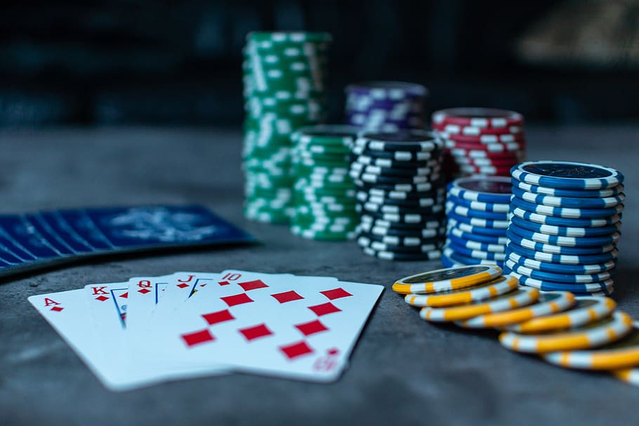 Poker, Poker Chips, Cards, Play, Luck, Gambling, Pik, - Betting Background Hd , HD Wallpaper & Backgrounds