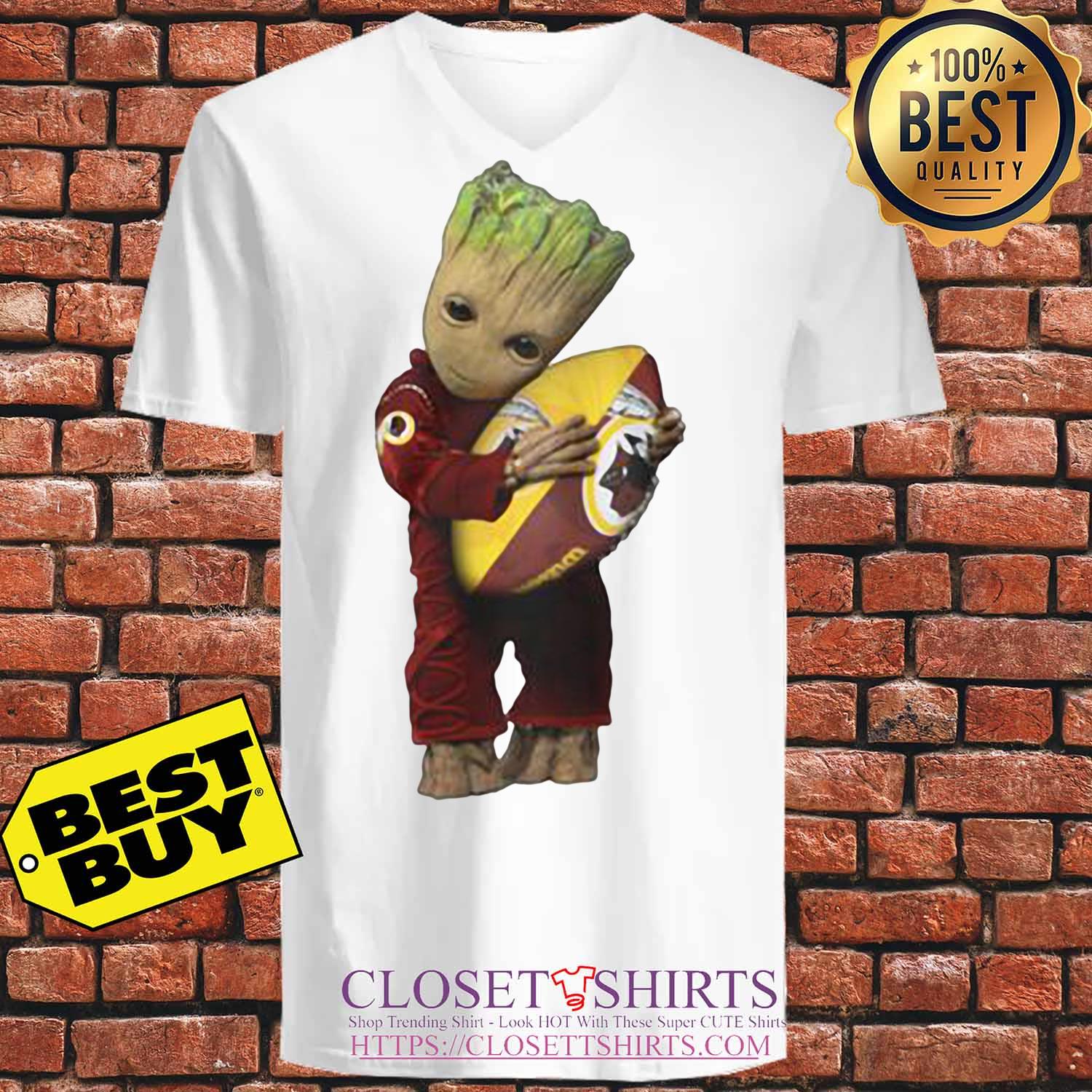 Baby Groot Hugging Redskins Wallpaper V Neck - Covid19 Tee Shirts For Teacher , HD Wallpaper & Backgrounds