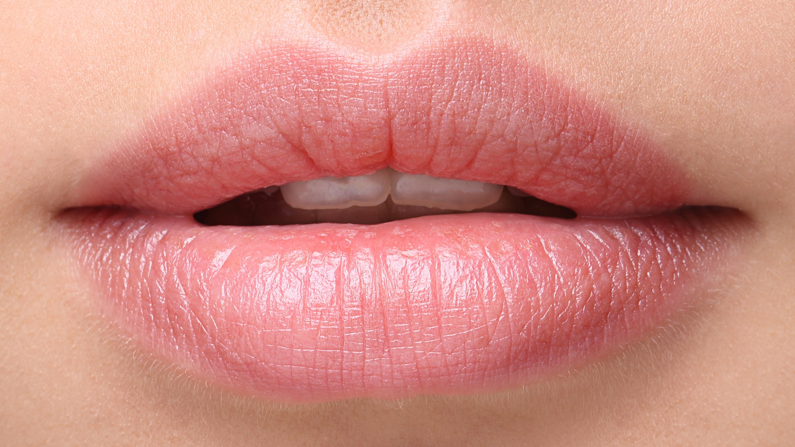 Lips Close Up Photography , HD Wallpaper & Backgrounds