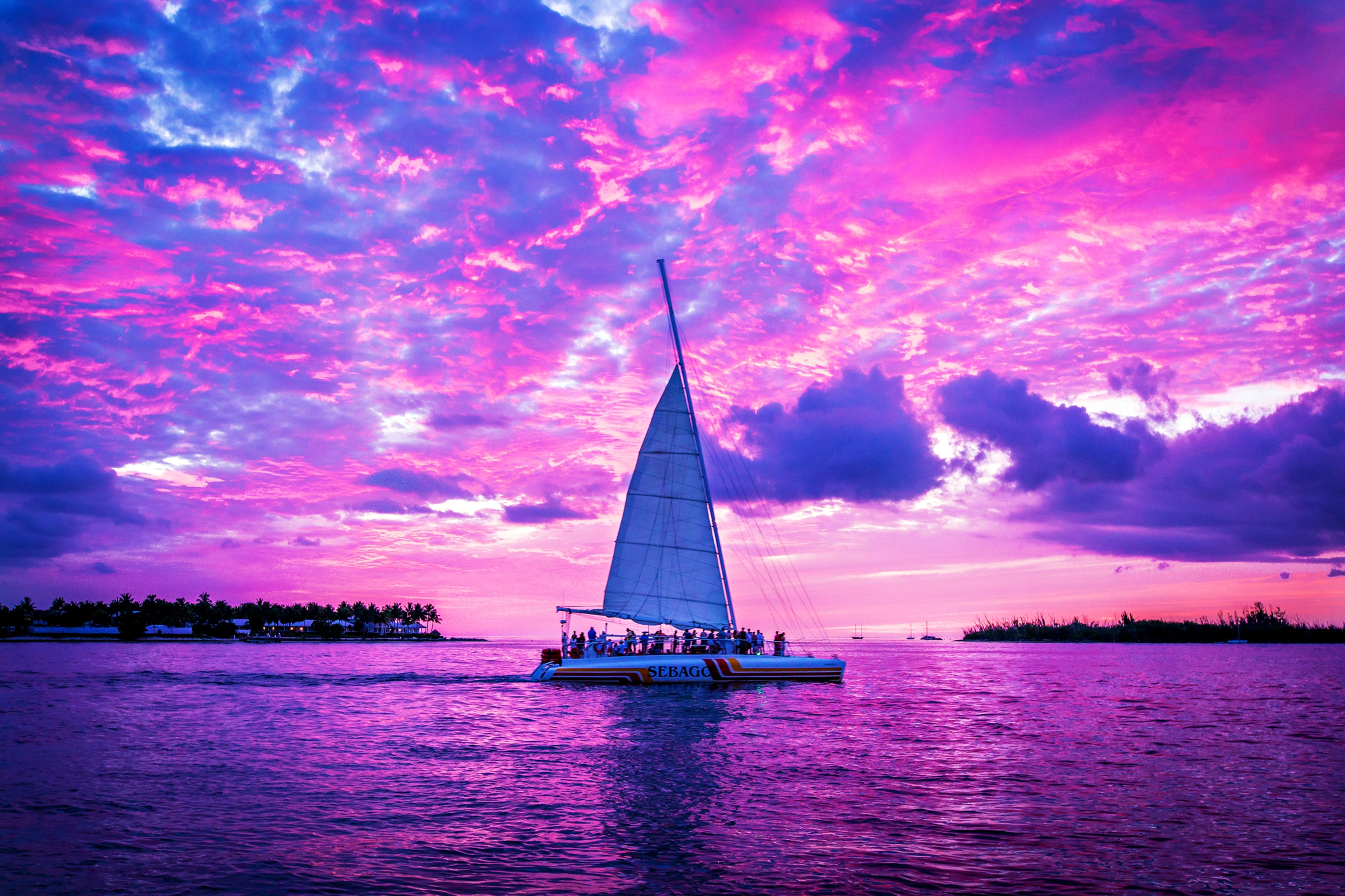 Pink Boats Clouds Ocean Sailing Sea Ship Sky Watercrafts - Pink Sunset Background Hd , HD Wallpaper & Backgrounds