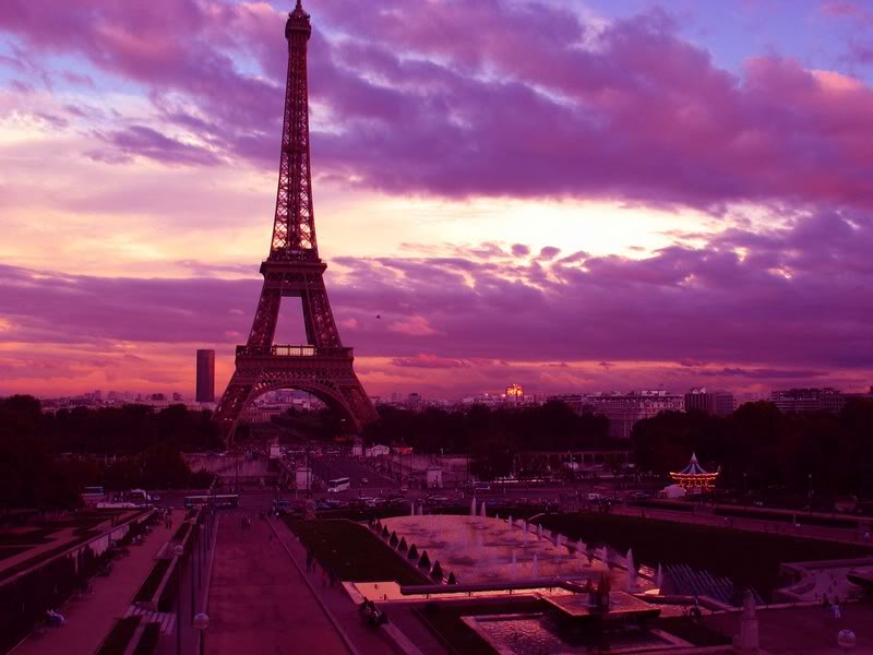 Bellas World Menara Eiffel Paris - Eiffel Tower , HD Wallpaper & Backgrounds