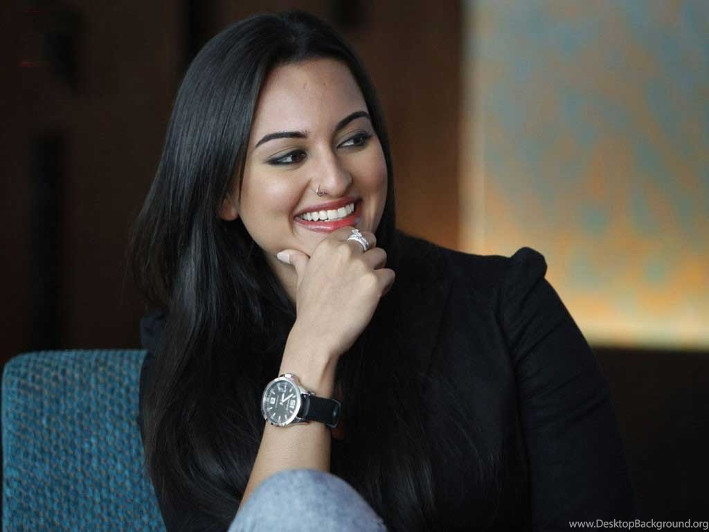 Sonakshi Sinha Best Beautiful Hd Wallpapers Watch Your - Sonakshi Sinha Images Download , HD Wallpaper & Backgrounds