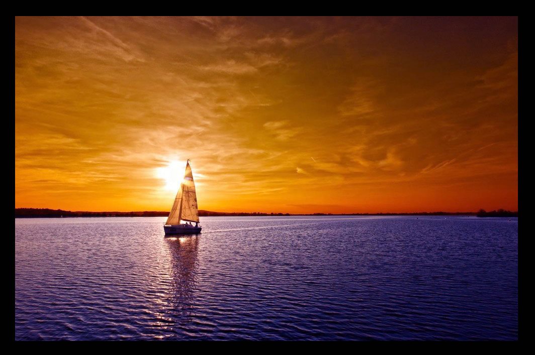 Sailing Sunset , HD Wallpaper & Backgrounds