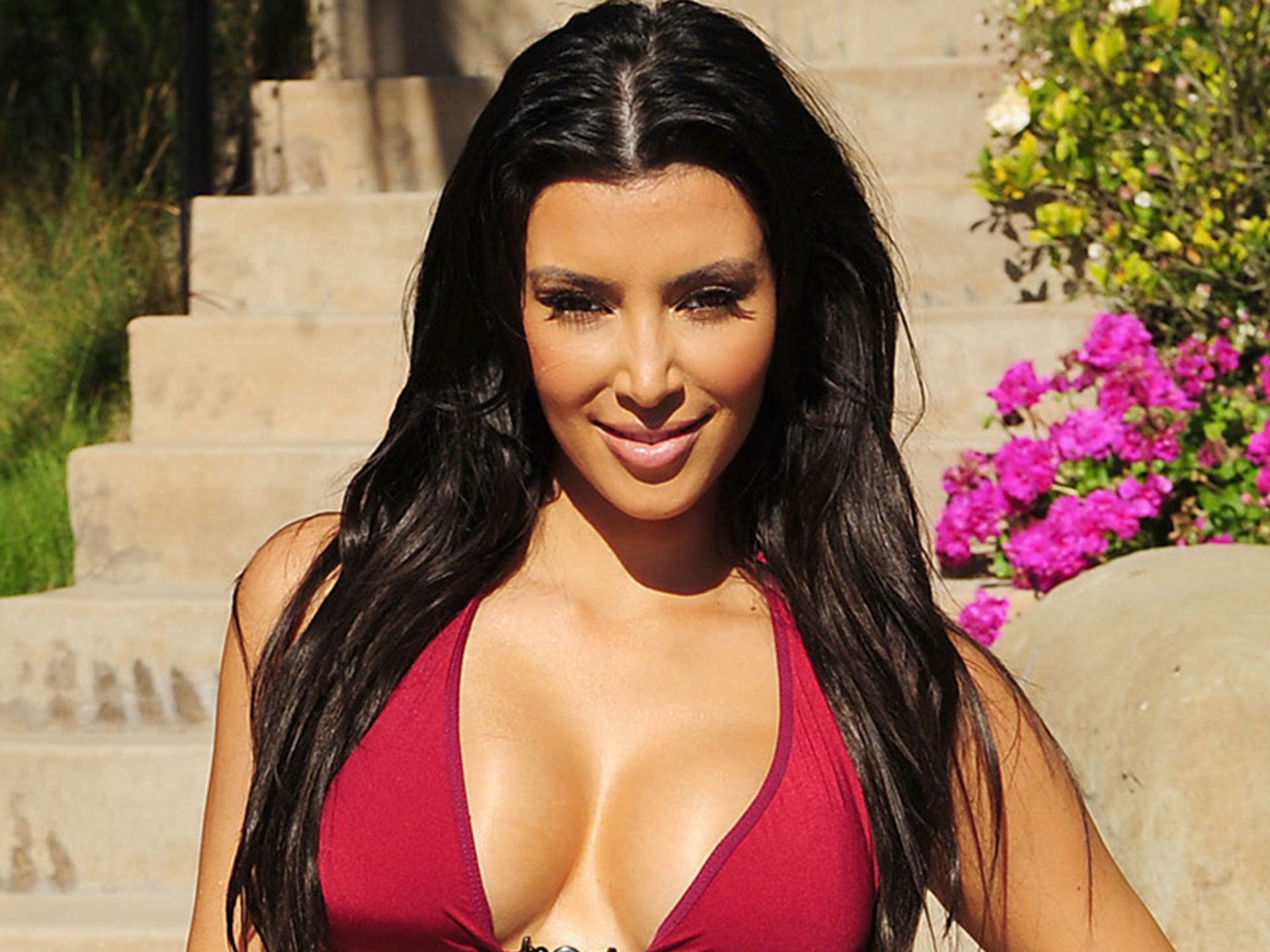 Kim Kardashian Wallpapers High Quality Download Free - High Quality Kim Kardashian , HD Wallpaper & Backgrounds