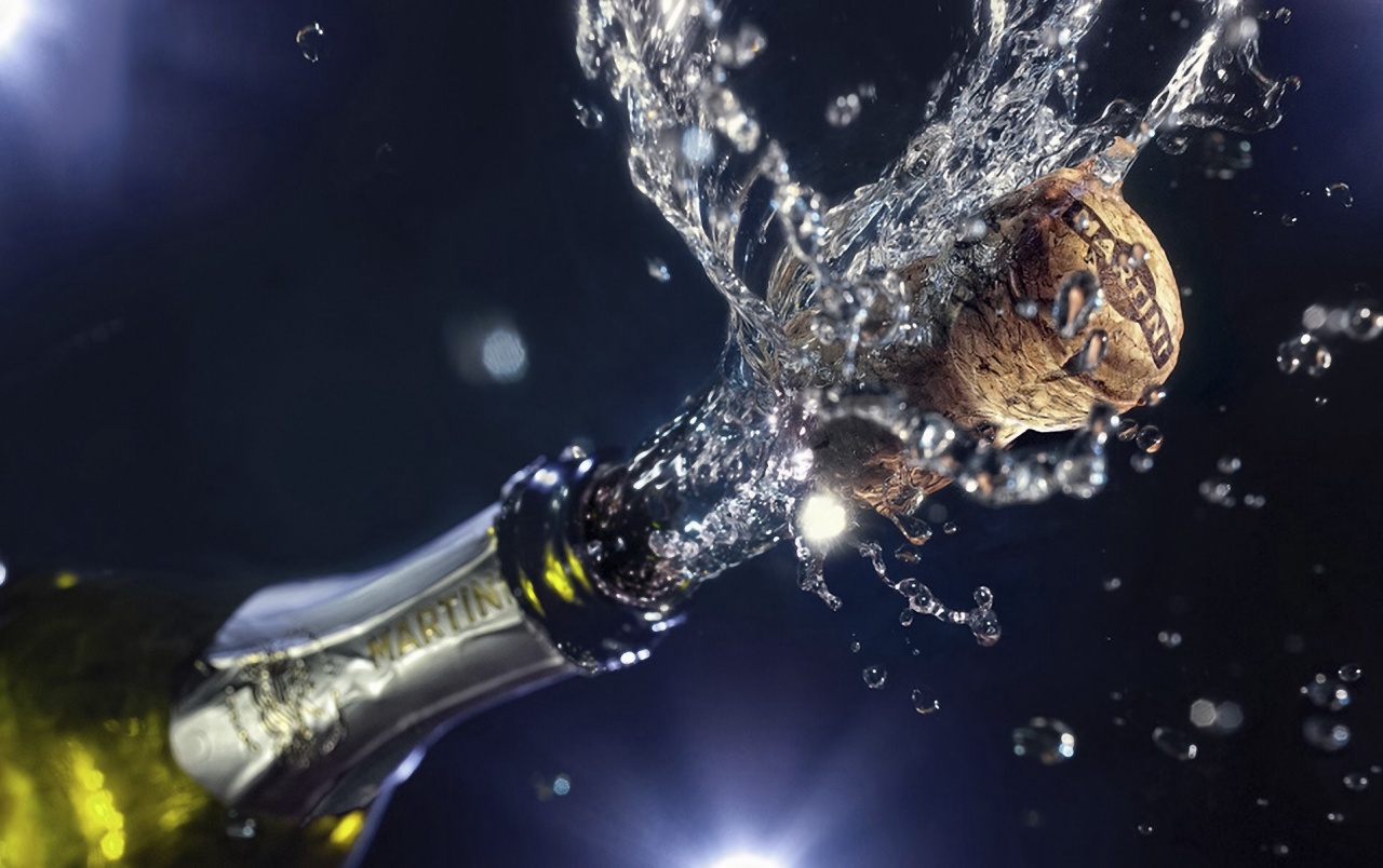 New Year Champagne Wallpapers - New Year , HD Wallpaper & Backgrounds