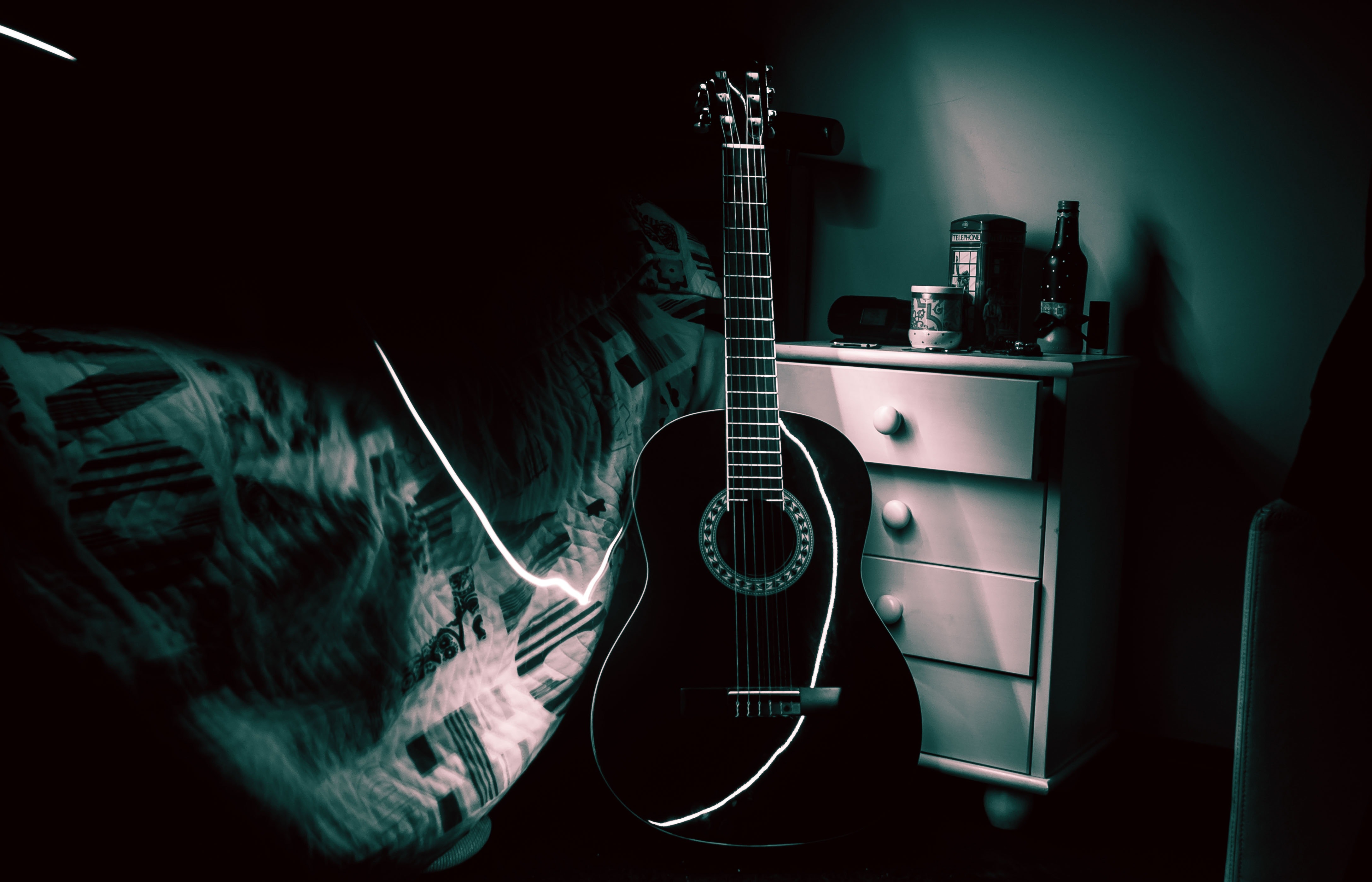 View Of Guitar Photo - Acoustic Band Art , HD Wallpaper & Backgrounds