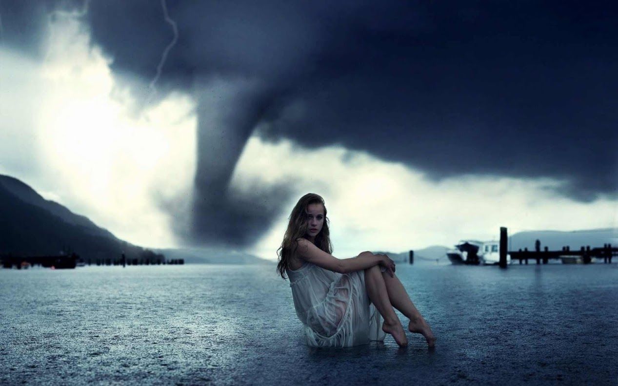 Girl Tornado , HD Wallpaper & Backgrounds