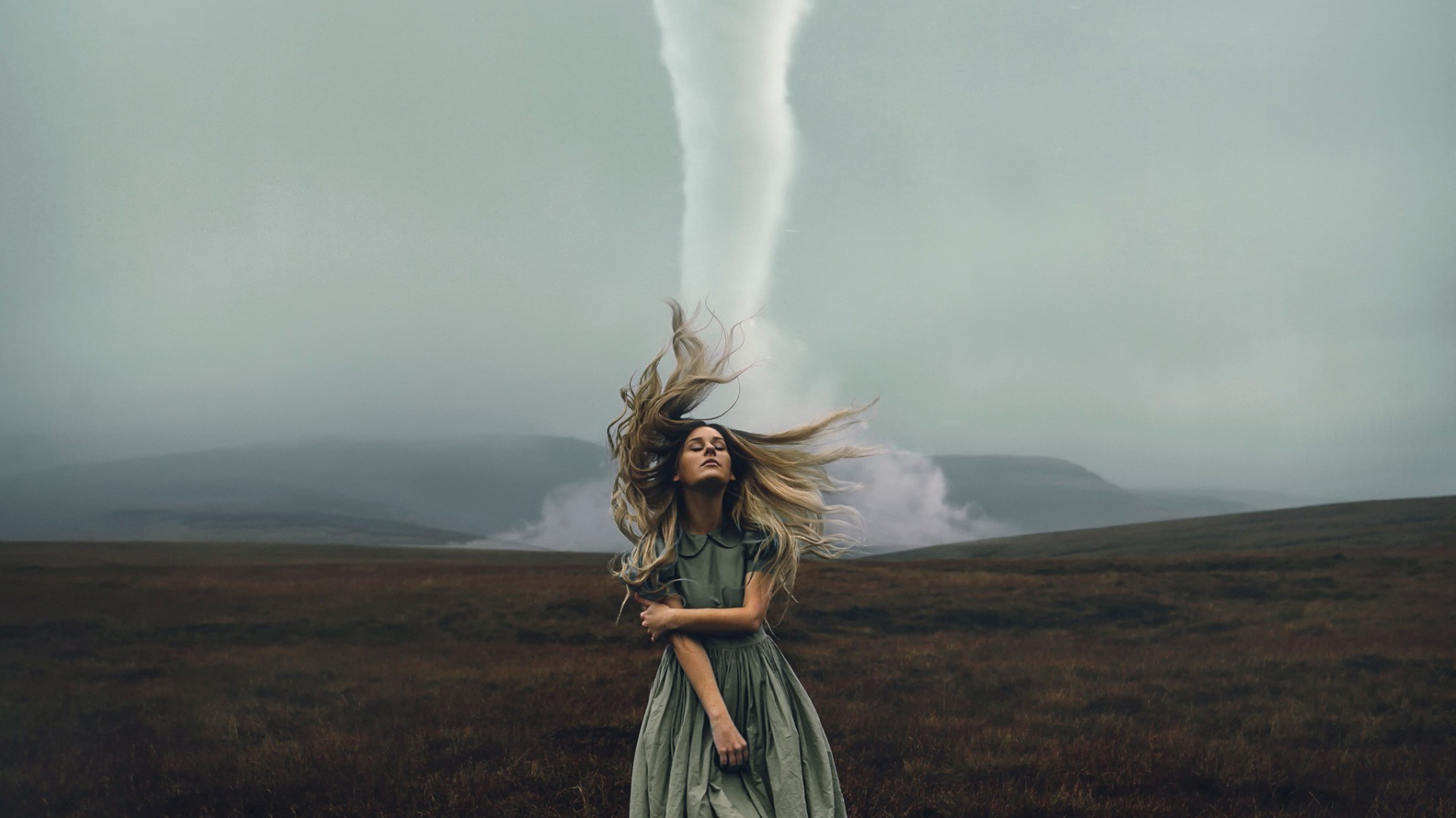 Girl In A Tornado , HD Wallpaper & Backgrounds