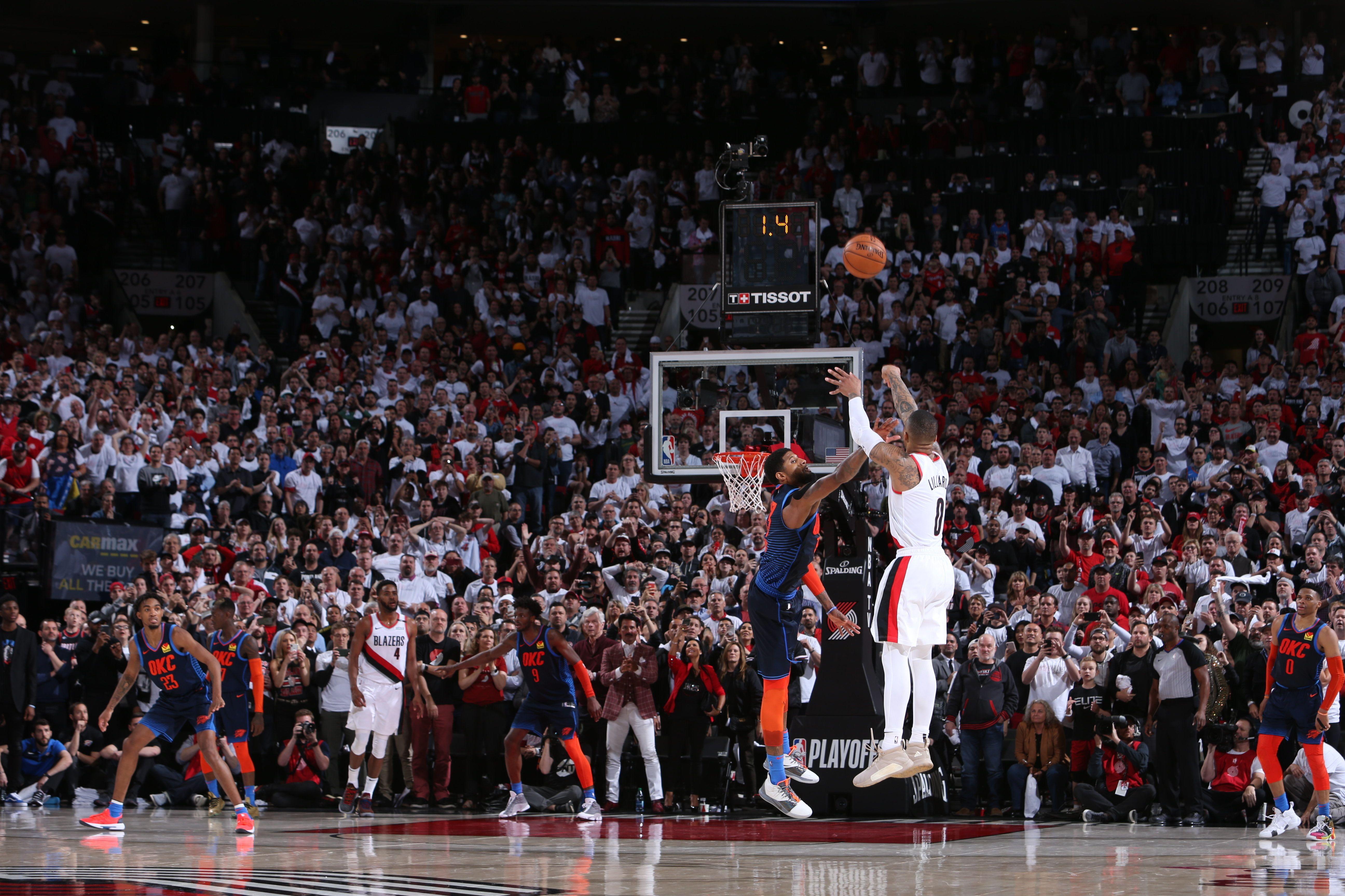 Damian Lillard S Night Will Live In Blazers History - Damian Lillard Buzzer Beater Okc , HD Wallpaper & Backgrounds