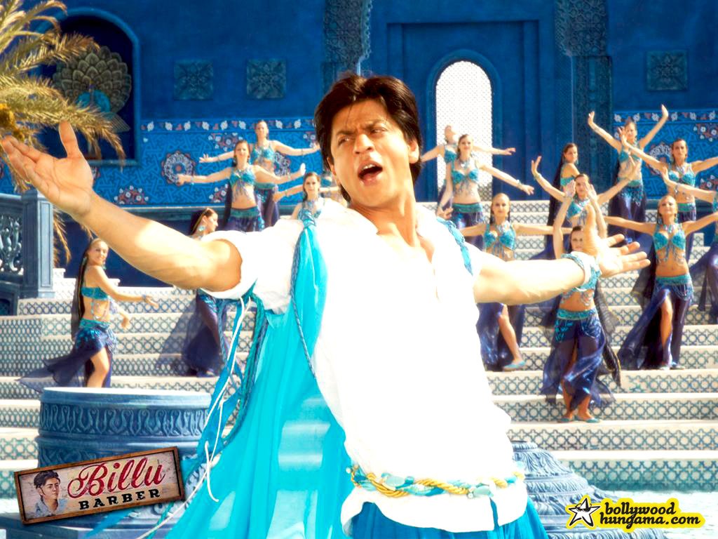 Shahrukh Khan Rocking Style Billu Barber Wallpaper - Billu Barber Shahrukh Khan , HD Wallpaper & Backgrounds