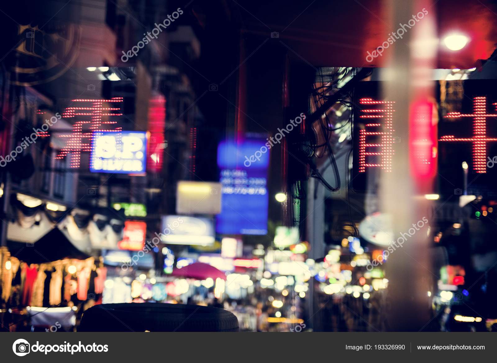 Blurred City Lights Night Time Stock Photo - Neon Light Painting City , HD Wallpaper & Backgrounds