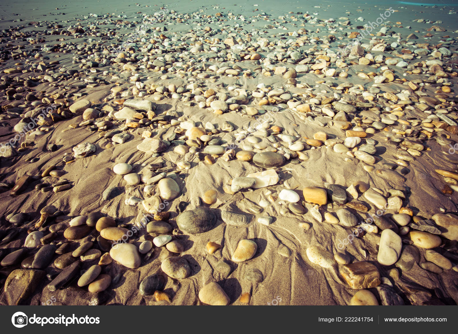 Beach Scene Wallpaper Stones Sand Sea Holidays Concept - Pebble , HD Wallpaper & Backgrounds