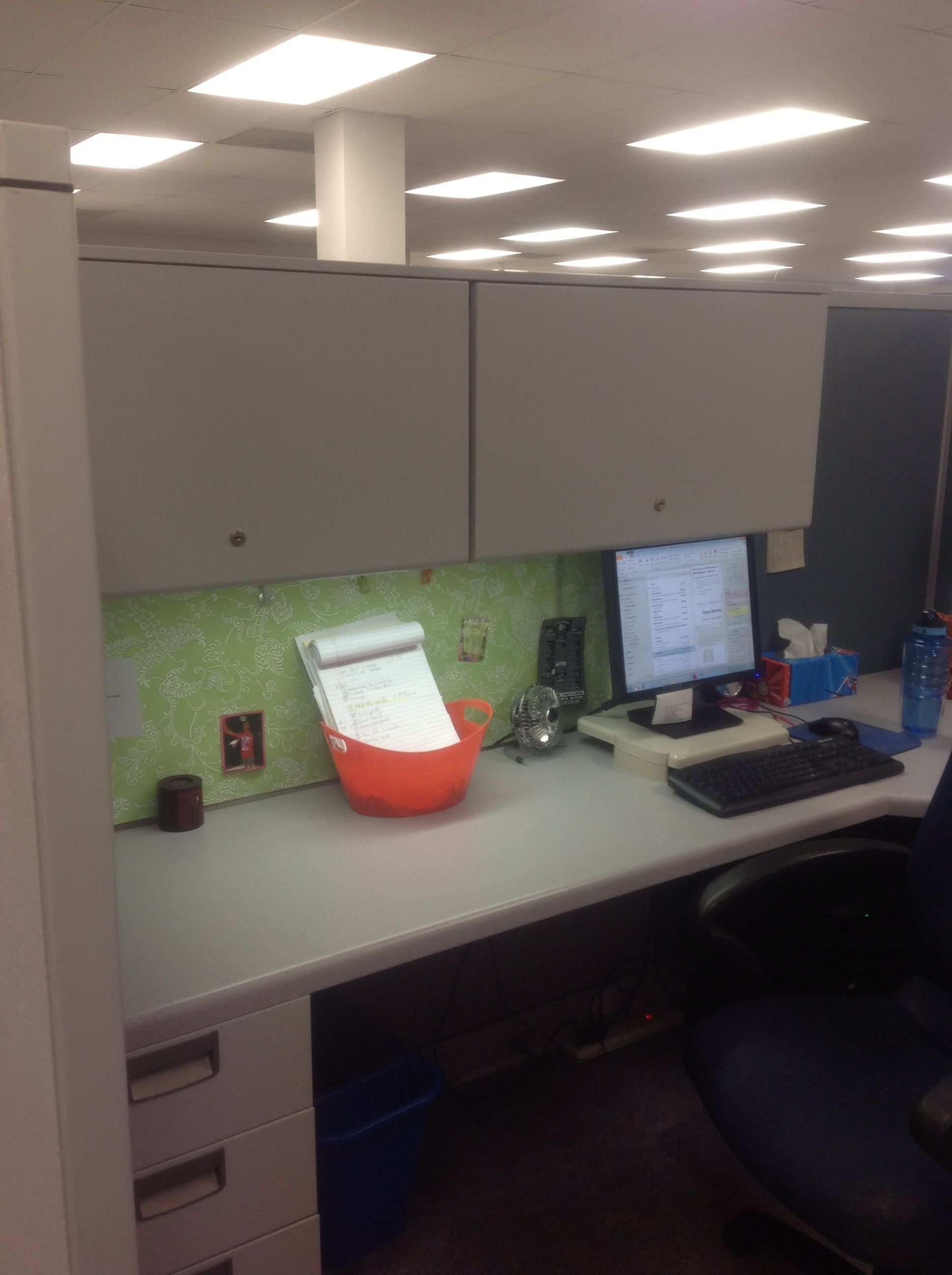 Cubicle (#3069775) - HD Wallpaper & Backgrounds Download