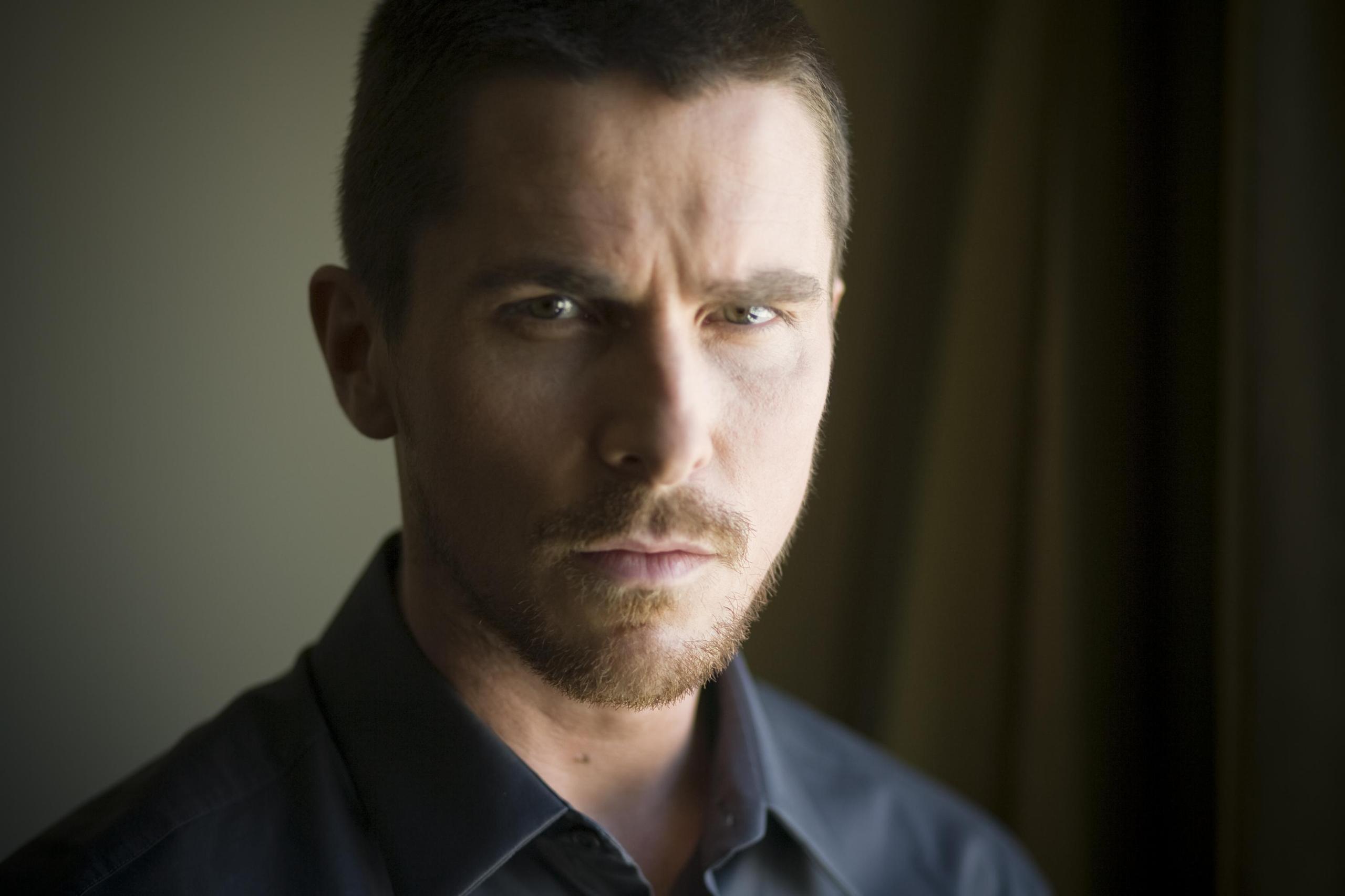 Christian Bale Desktop Wallpaper - Christian Bale , HD Wallpaper & Backgrounds