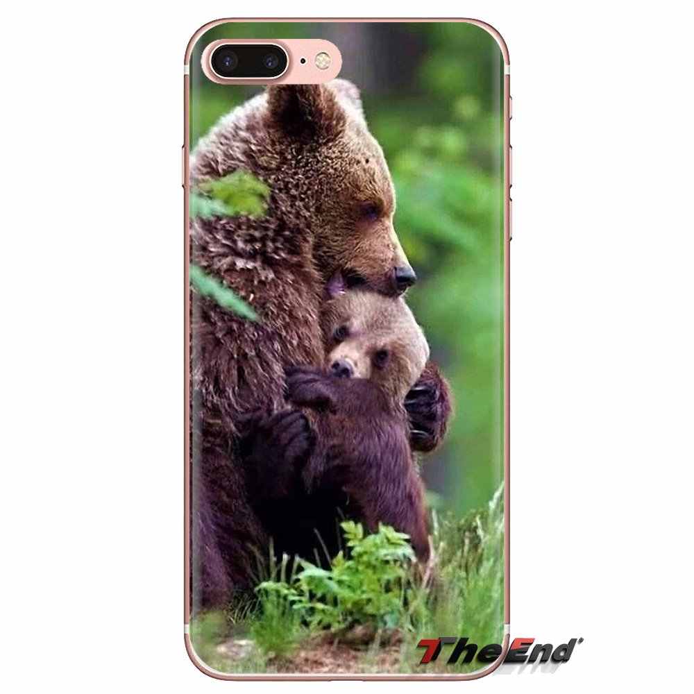 Mama Bear With Cubs Wallpaper Soft Transparent Cases - Cute Animals Hugging , HD Wallpaper & Backgrounds