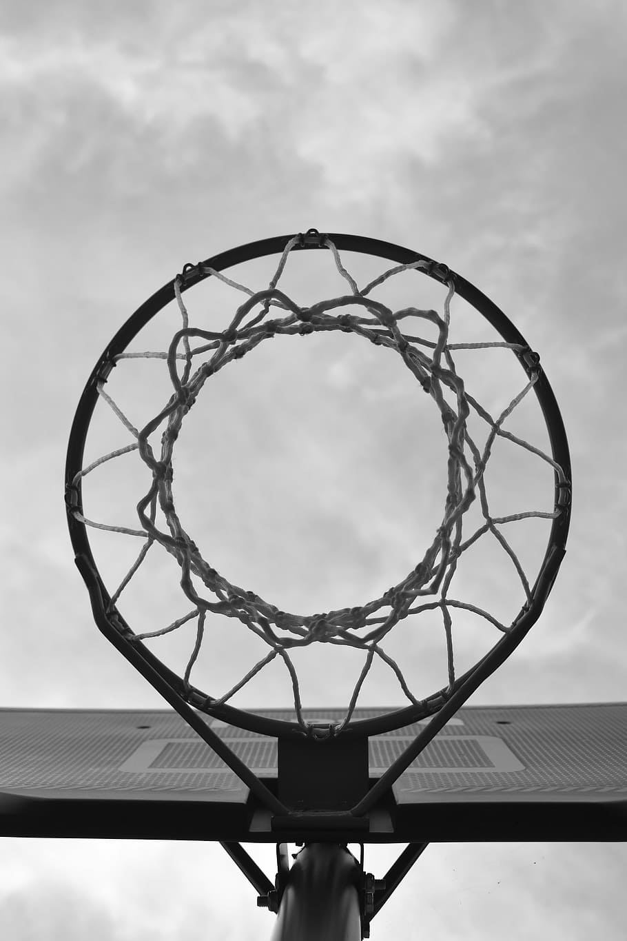 Bottom Shot Photo Of Basketball Hoop, Sport, Net, Urban, - Basketball Net From The Bottom , HD Wallpaper & Backgrounds