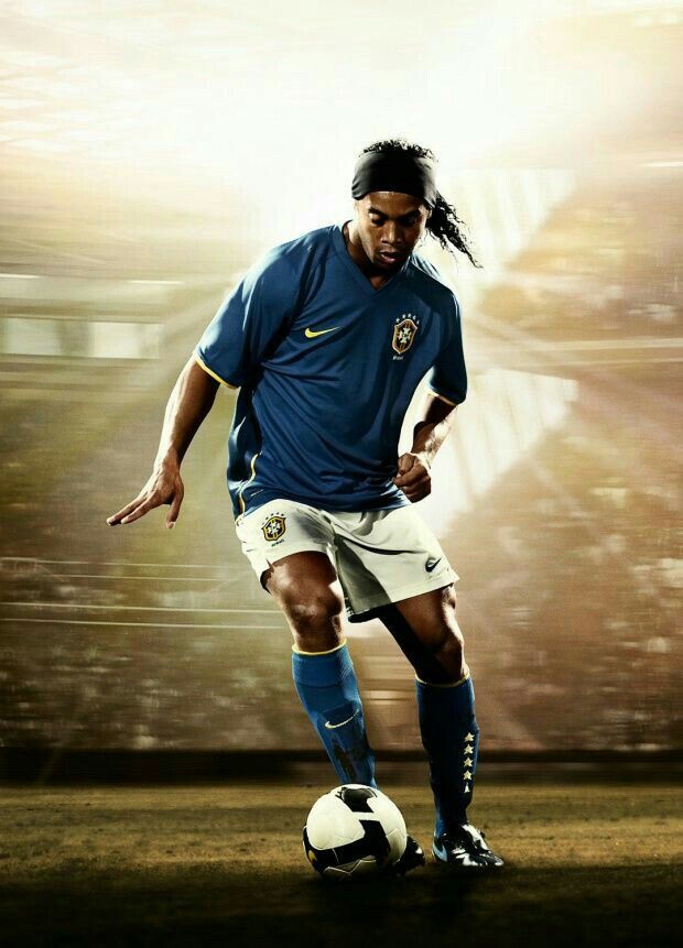 Papel De Parede Do Ronaldinho Gaúcho - Ronaldinho Gaúcho , HD Wallpaper & Backgrounds